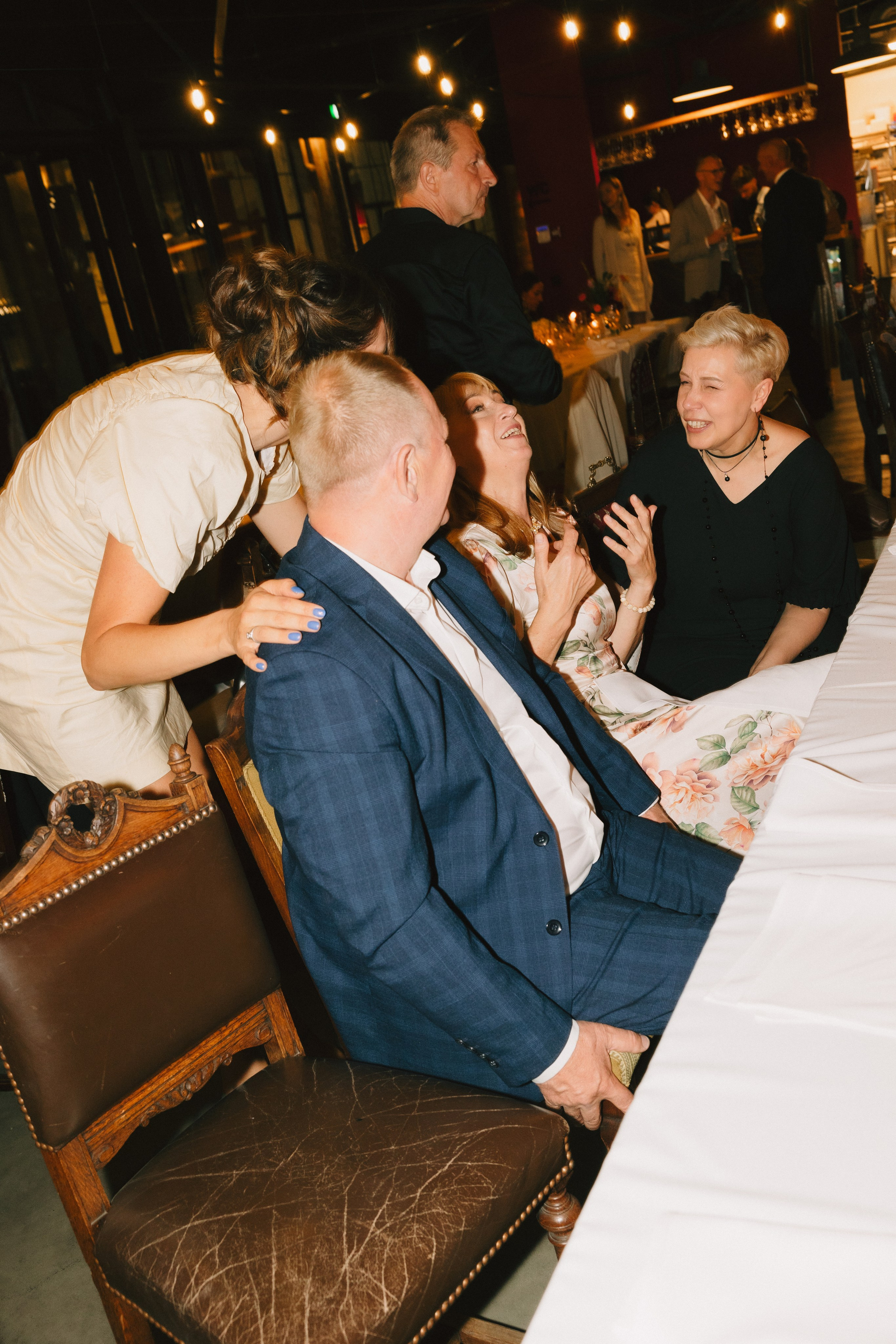 Miglė ir Mindaugas | 2024 | MIESTO VESTUVĖS. Vestuvių ir šeimų fotografė Lena Bondarenko / belove photo