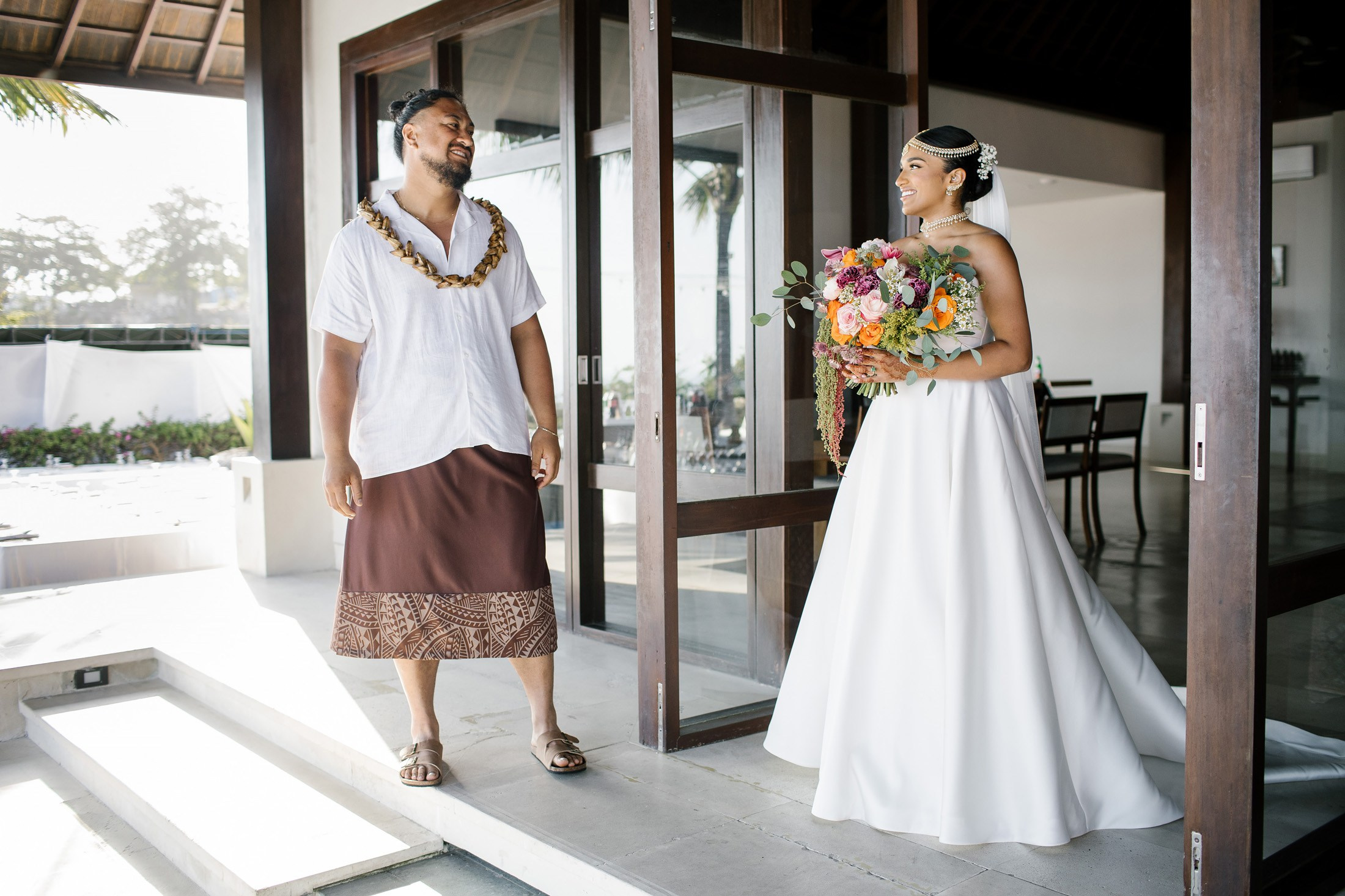 Big funny wedding with guests in paradise Bali island. Get.it.feel — Aesthetic Photography and Videography