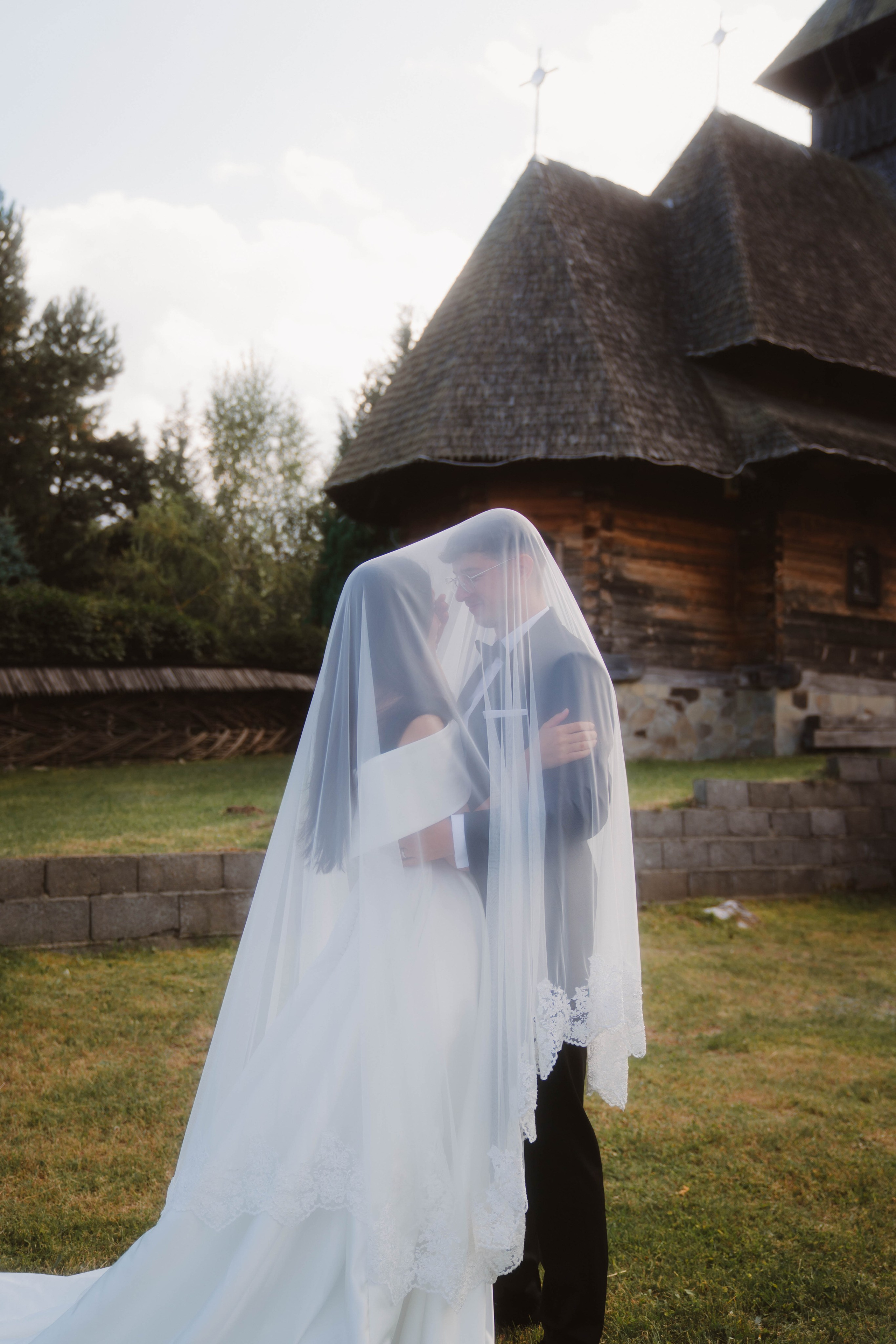Trash the dress- Ana & Geo. LUMEO by Theodora Moiceanu