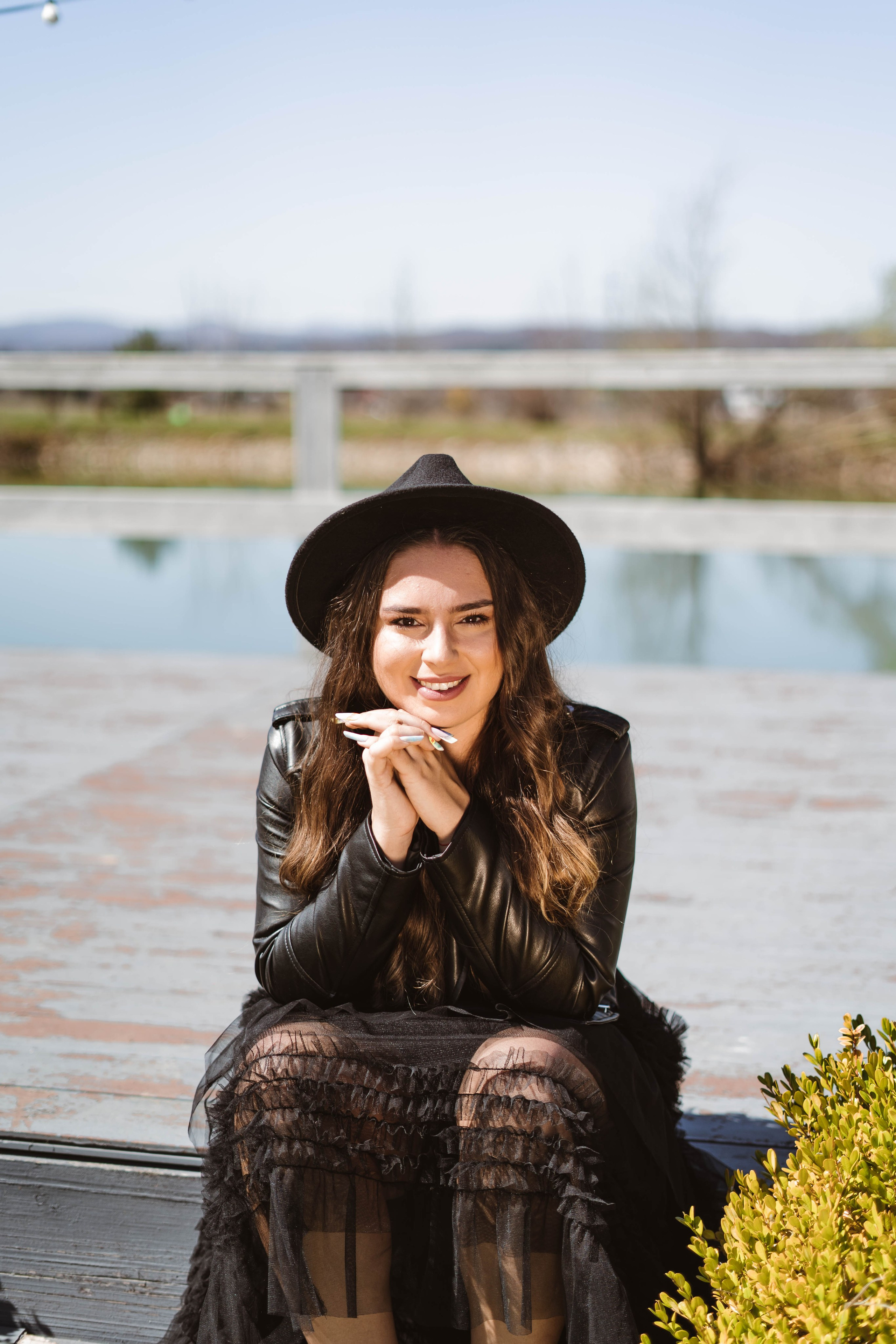 Ariana. LUMEO by Theodora Moiceanu