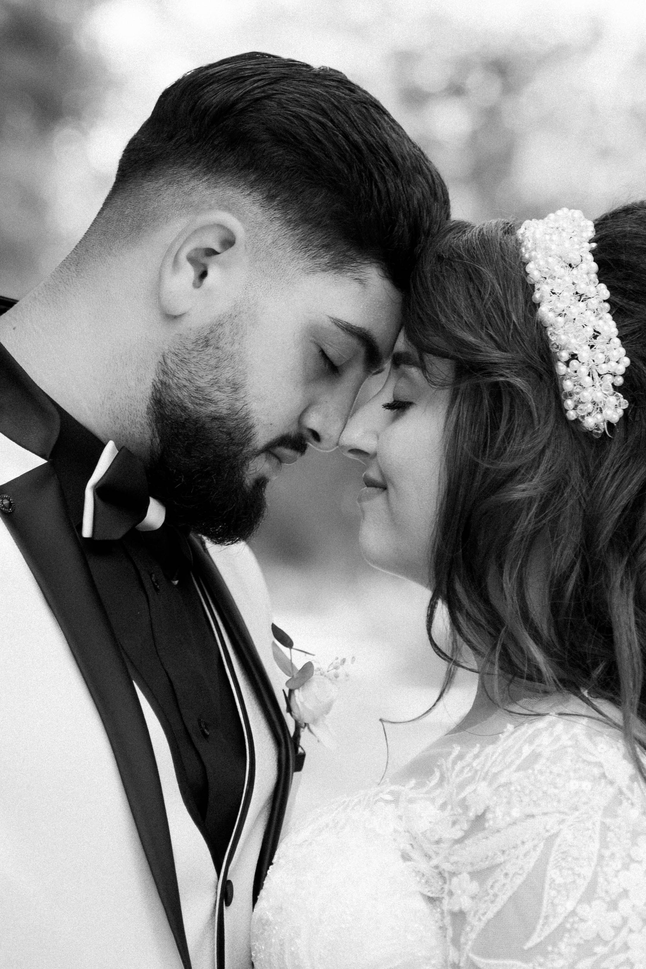 Ruxandra & Alin. LUMEO by Theodora Moiceanu