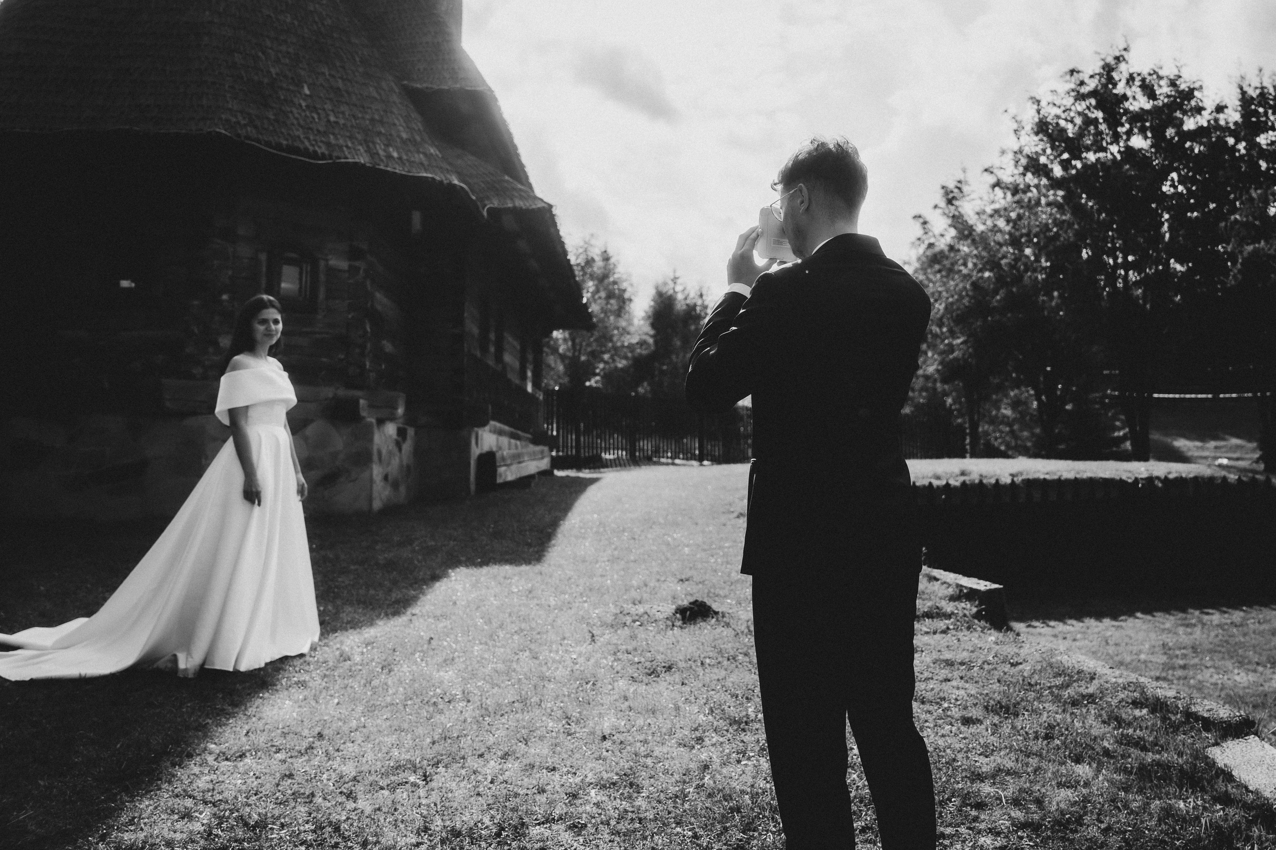 Trash the dress- Ana & Geo. LUMEO by Theodora Moiceanu