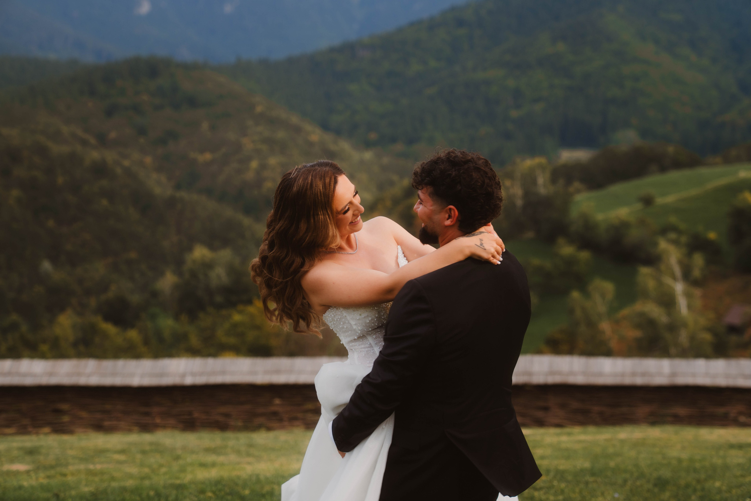 Alexandra & Gabriel. LUMEO by Theodora Moiceanu