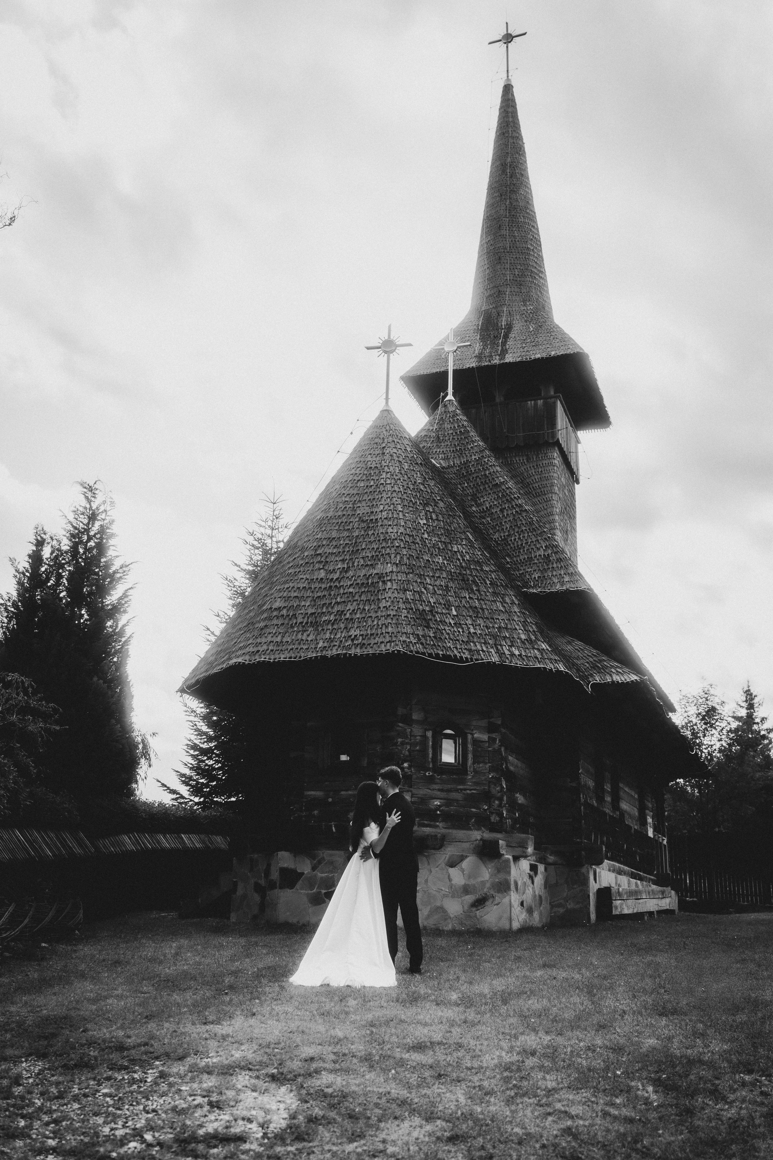 Trash the dress- Ana & Geo. LUMEO by Theodora Moiceanu