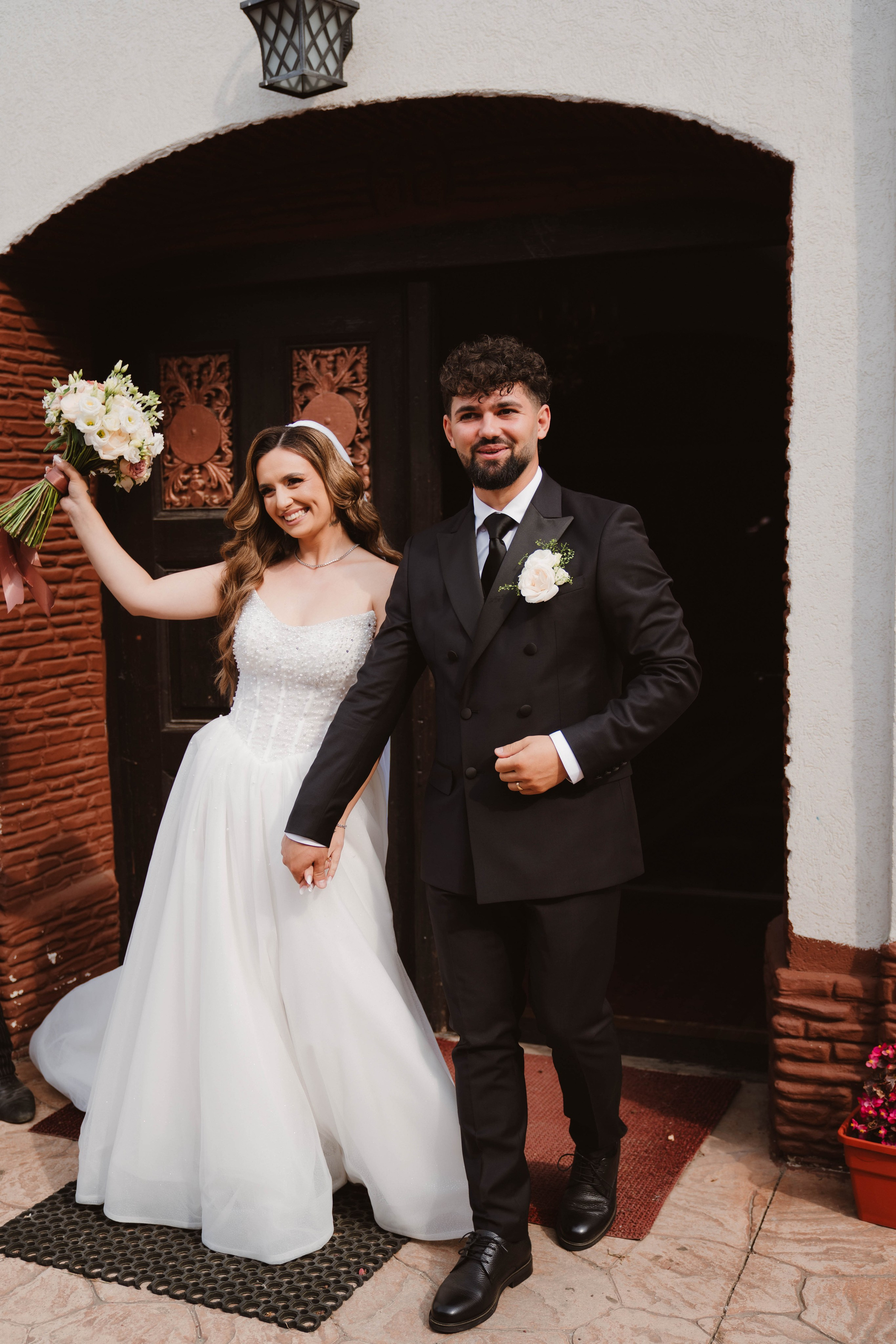 Alexandra & Gabriel. LUMEO by Theodora Moiceanu