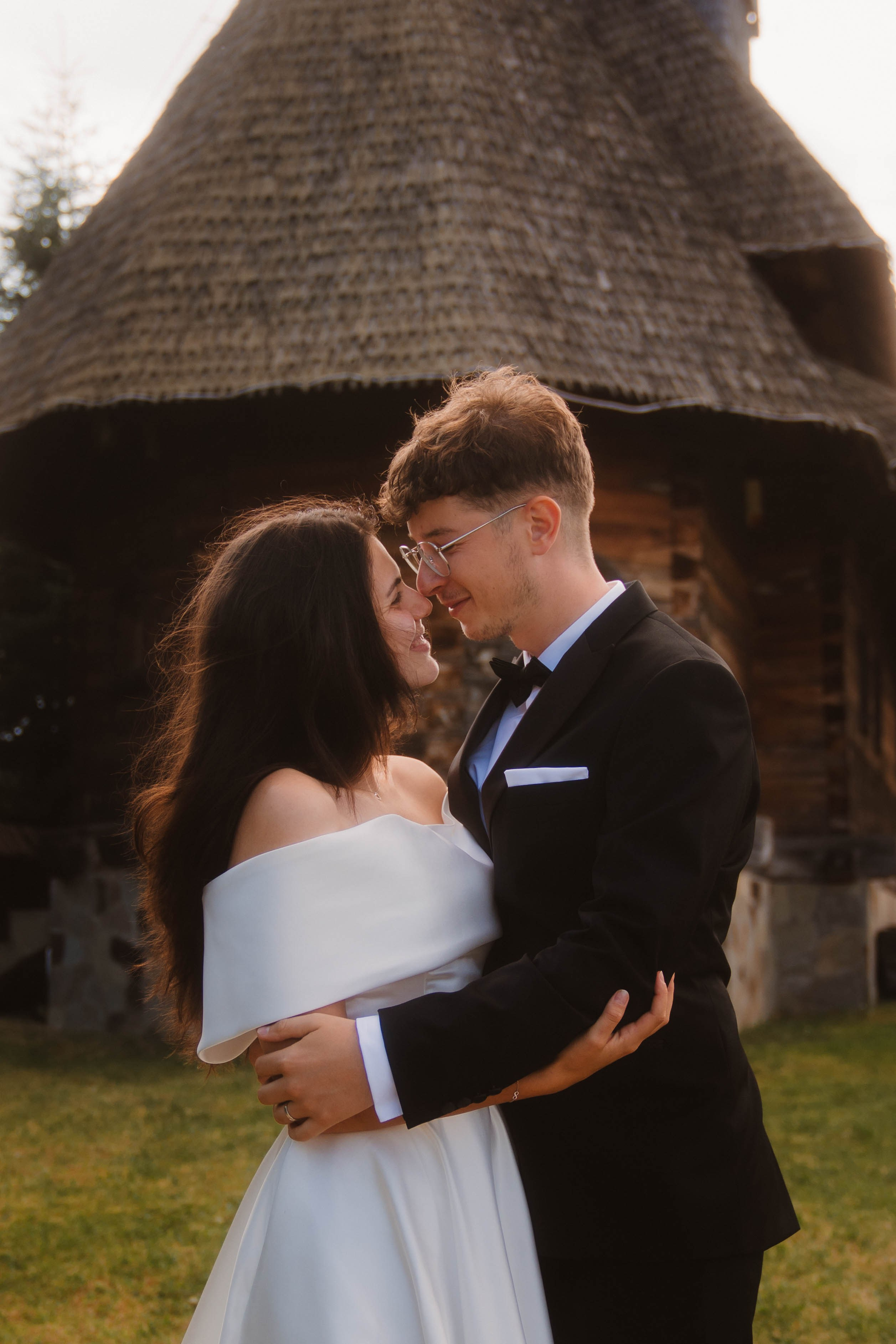 Trash the dress- Ana & Geo. LUMEO by Theodora Moiceanu