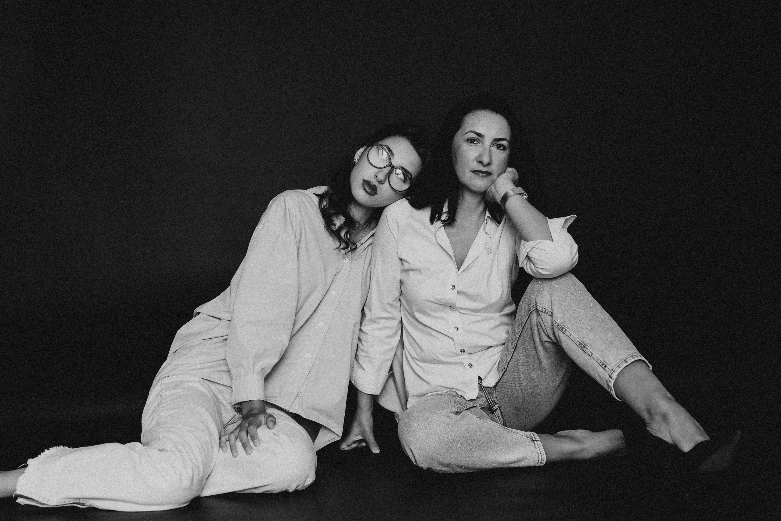 Diana & Nati. LUMEO by Theodora Moiceanu