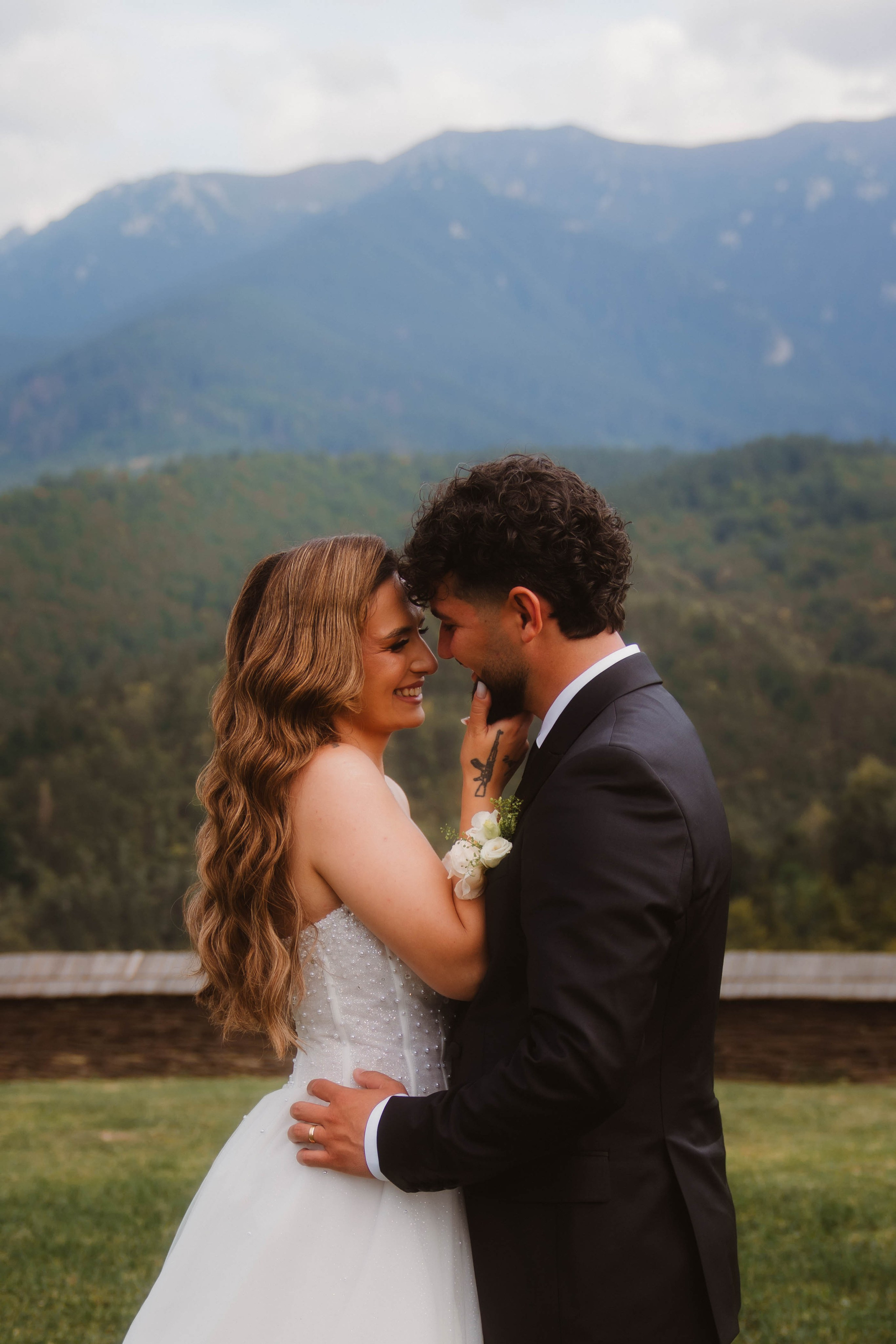 Alexandra & Gabriel. LUMEO by Theodora Moiceanu