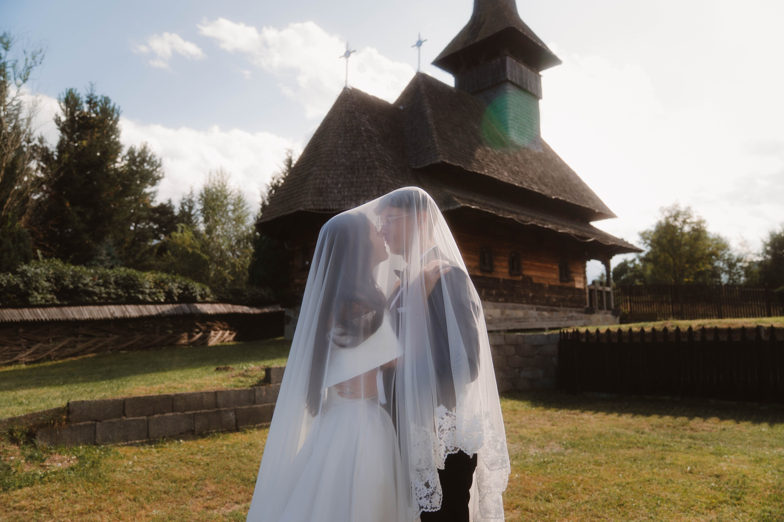 Trash the dress- Ana & Geo. LUMEO by Theodora Moiceanu