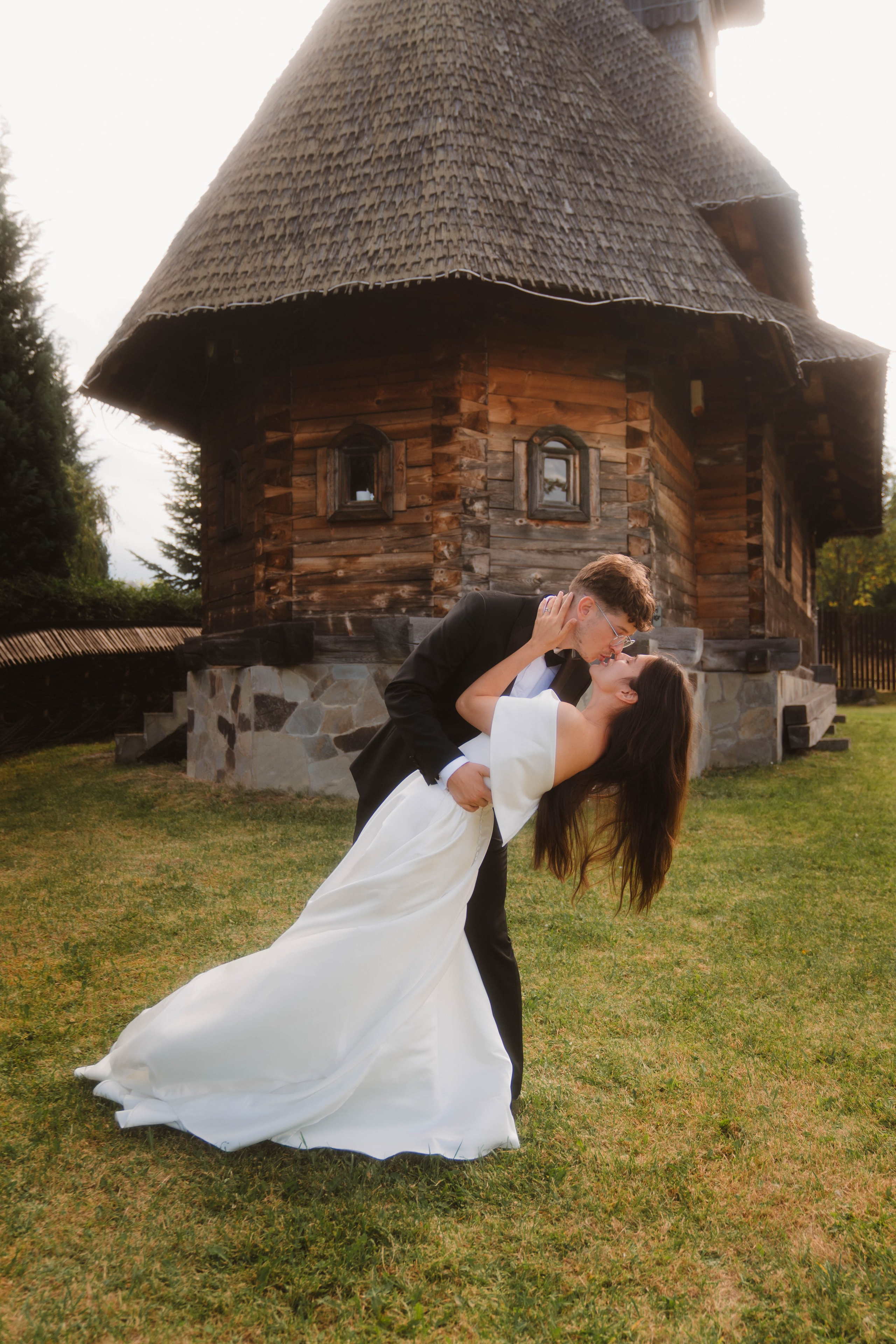 Trash the dress- Ana & Geo. LUMEO by Theodora Moiceanu