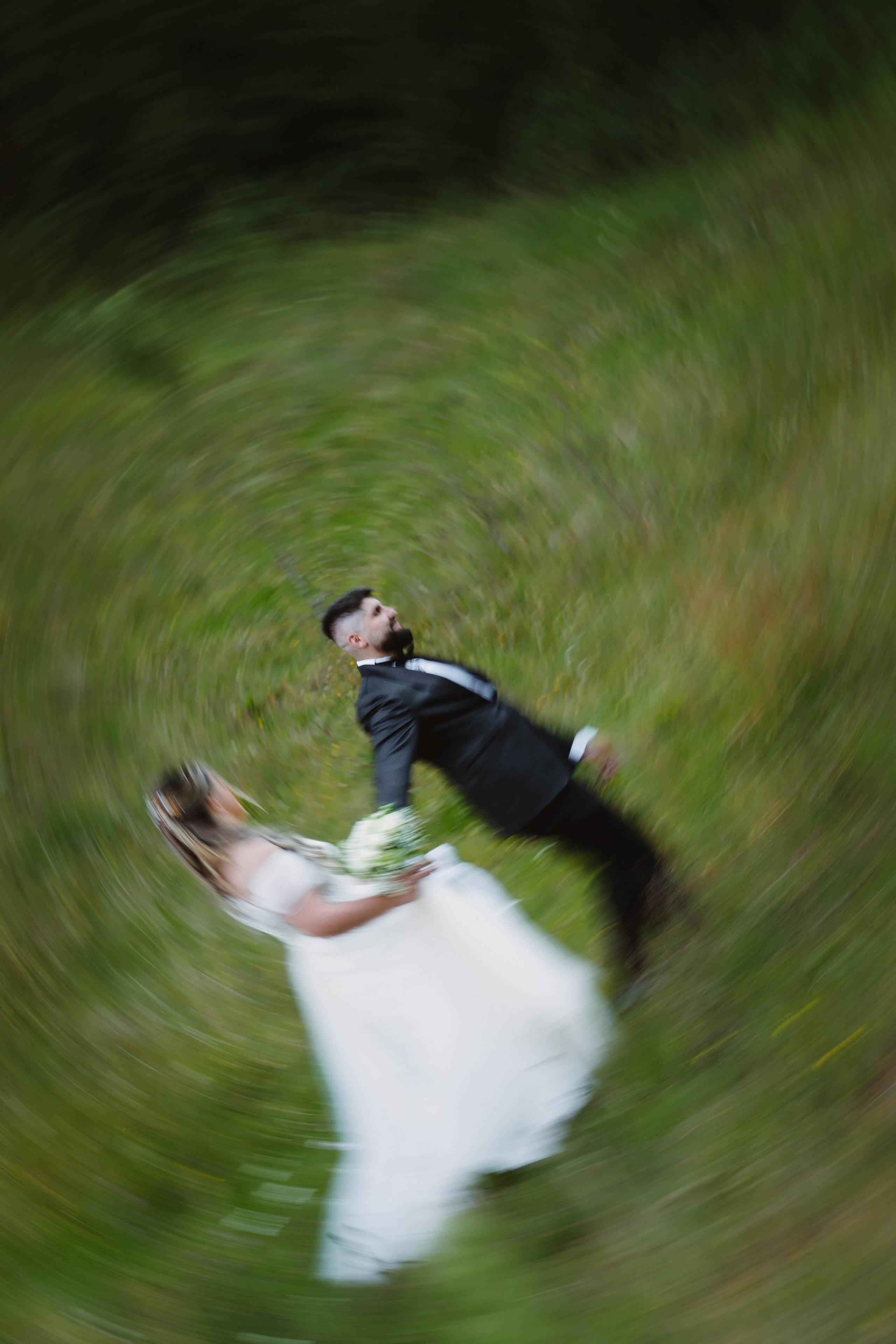 Andreea & Răzvan. LUMEO by Theodora Moiceanu