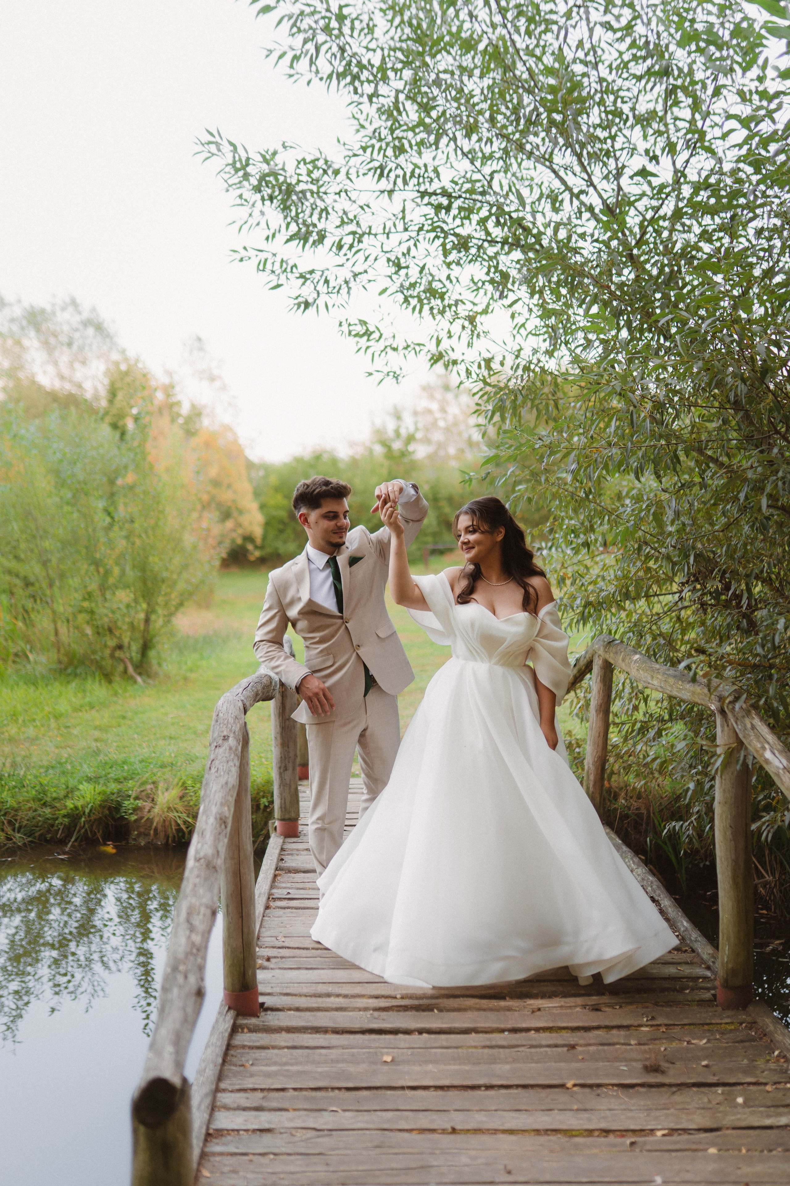 Carmina & Andi. LUMEO by Theodora Moiceanu