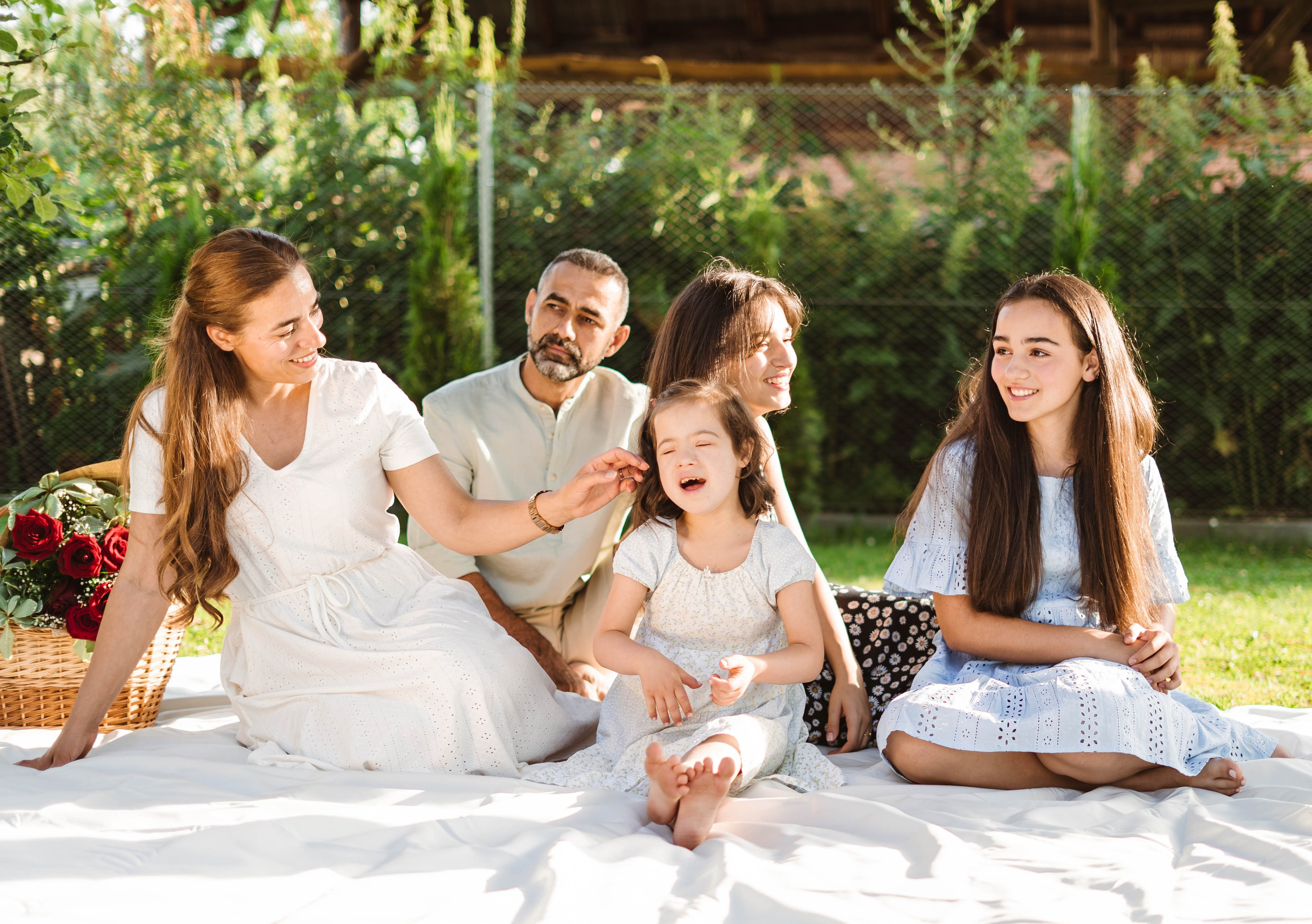 Familia Bodea. LUMEO by Theodora Moiceanu