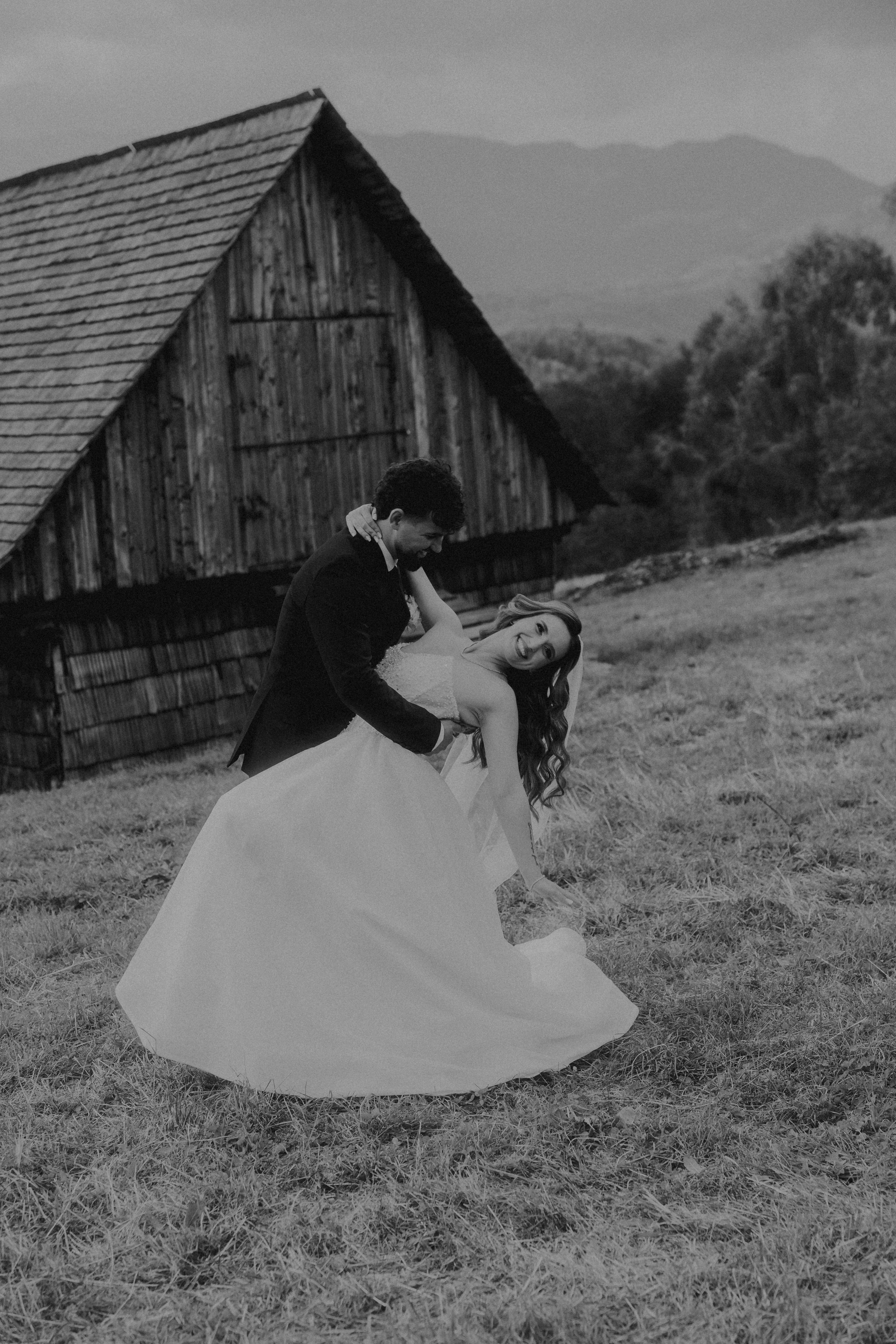 Alexandra & Gabriel. LUMEO by Theodora Moiceanu