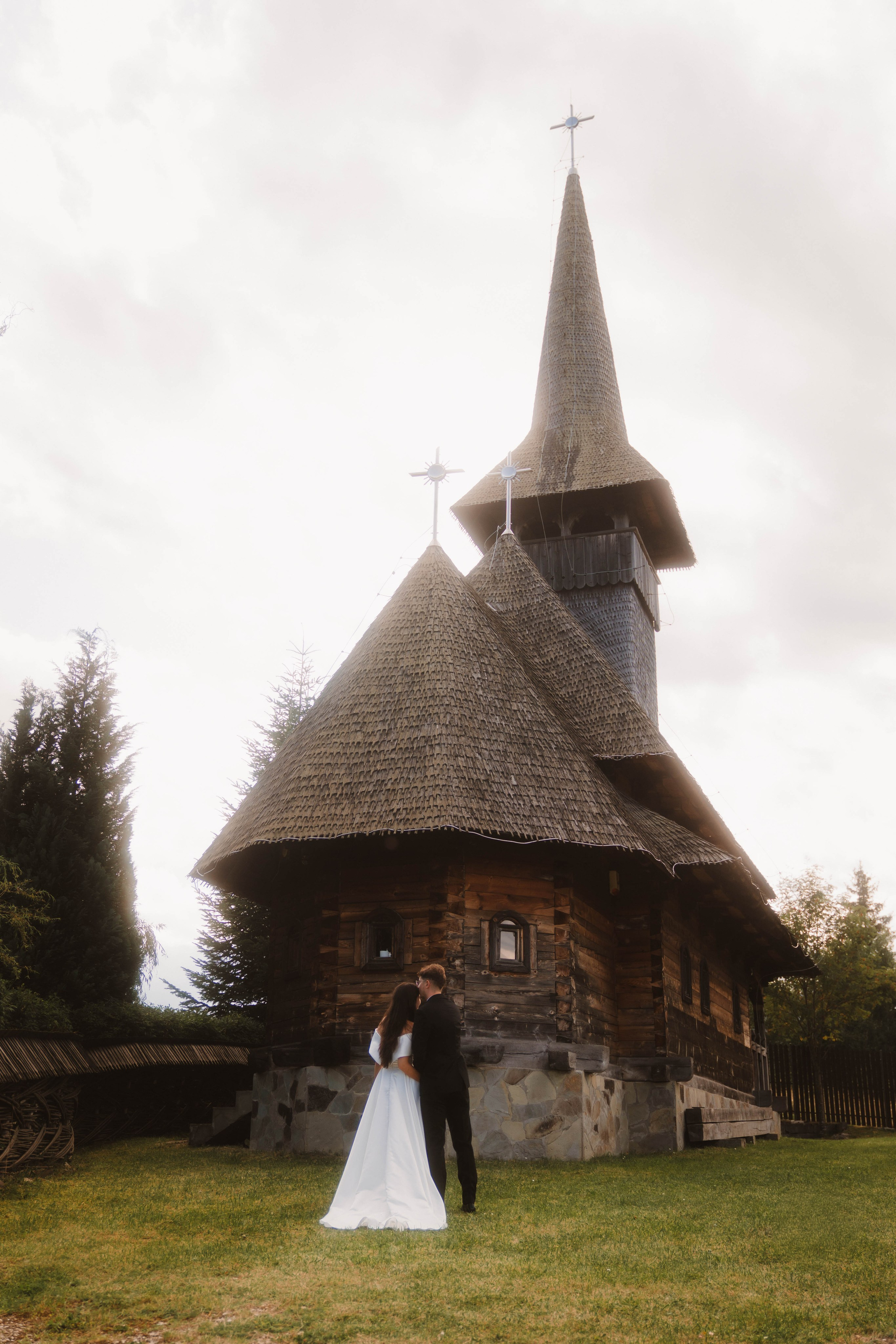 Trash the dress- Ana & Geo. LUMEO by Theodora Moiceanu