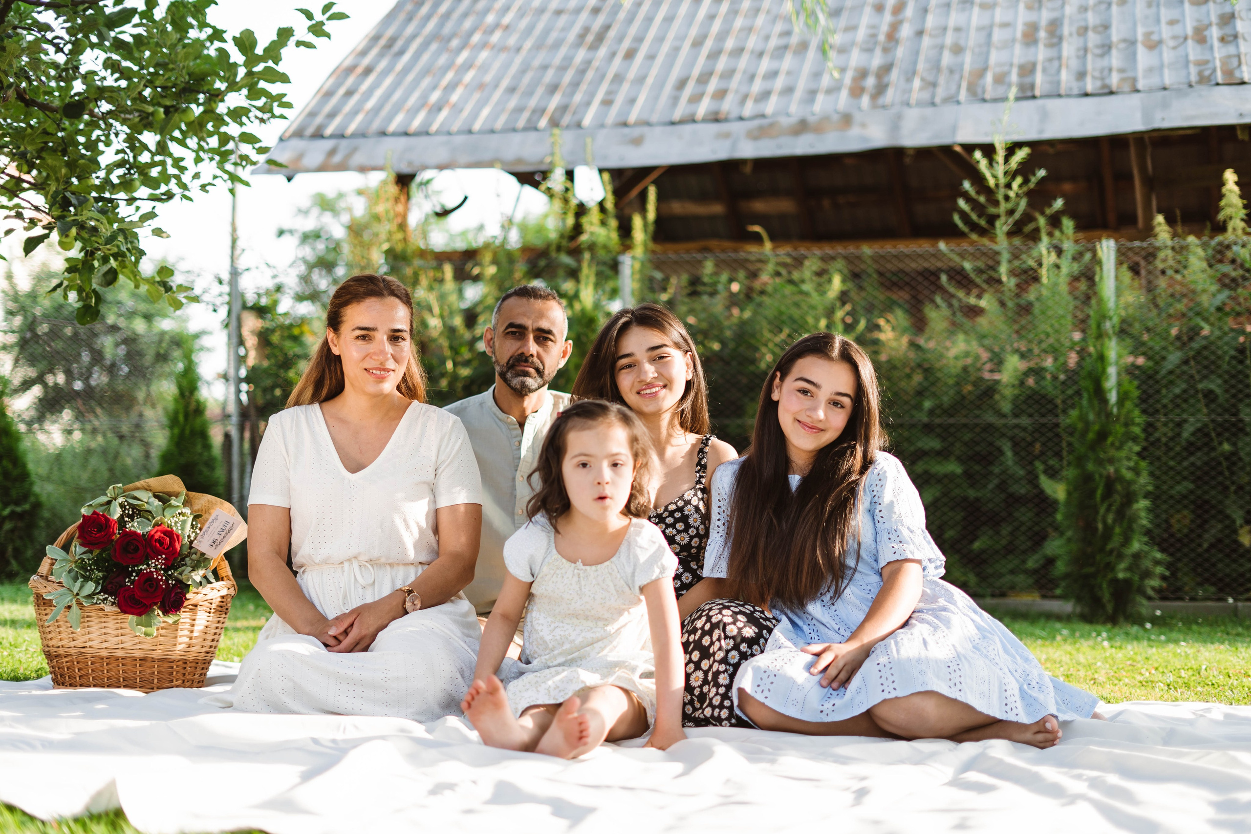 Familia Bodea. LUMEO by Theodora Moiceanu