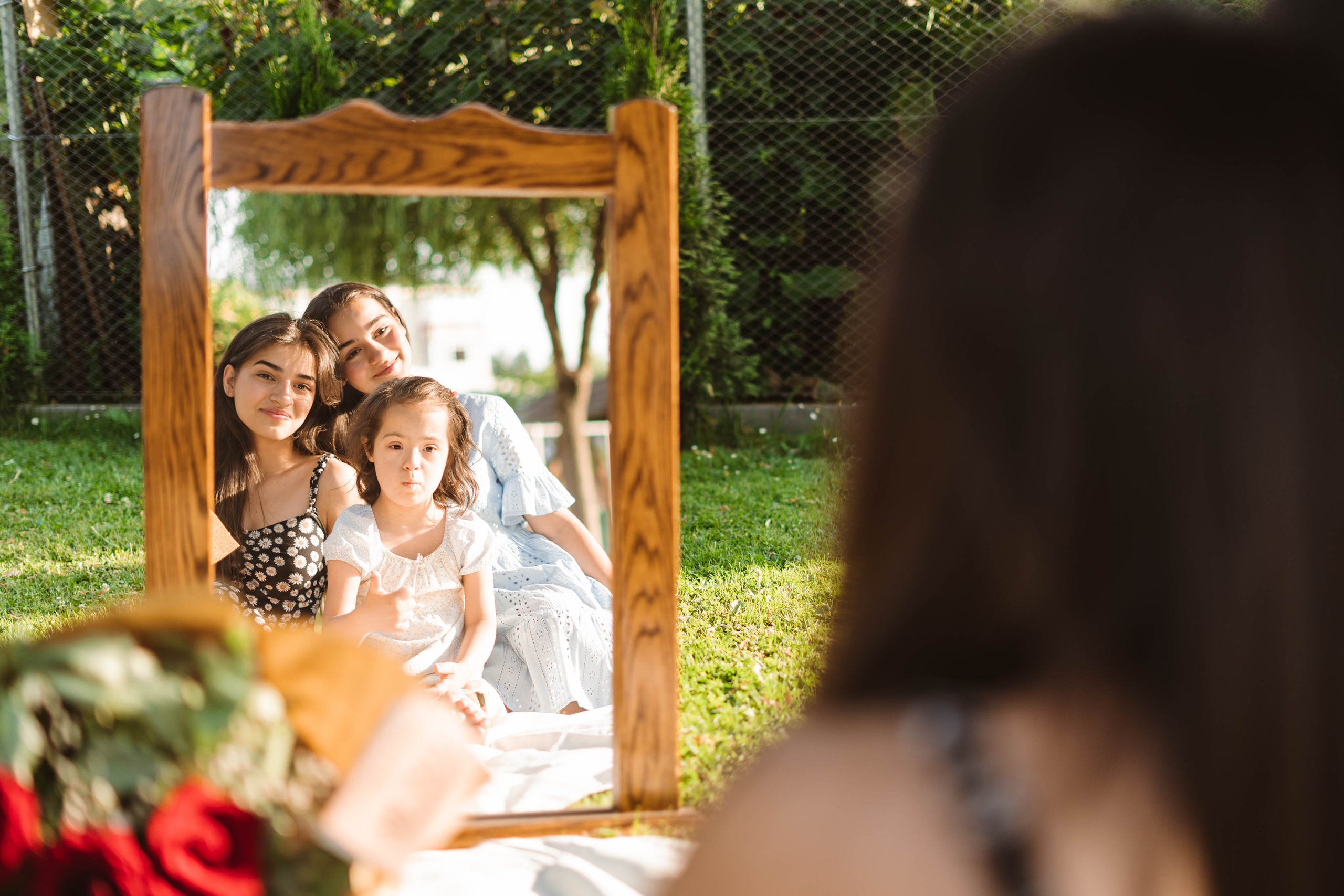 Familia Bodea. LUMEO by Theodora Moiceanu
