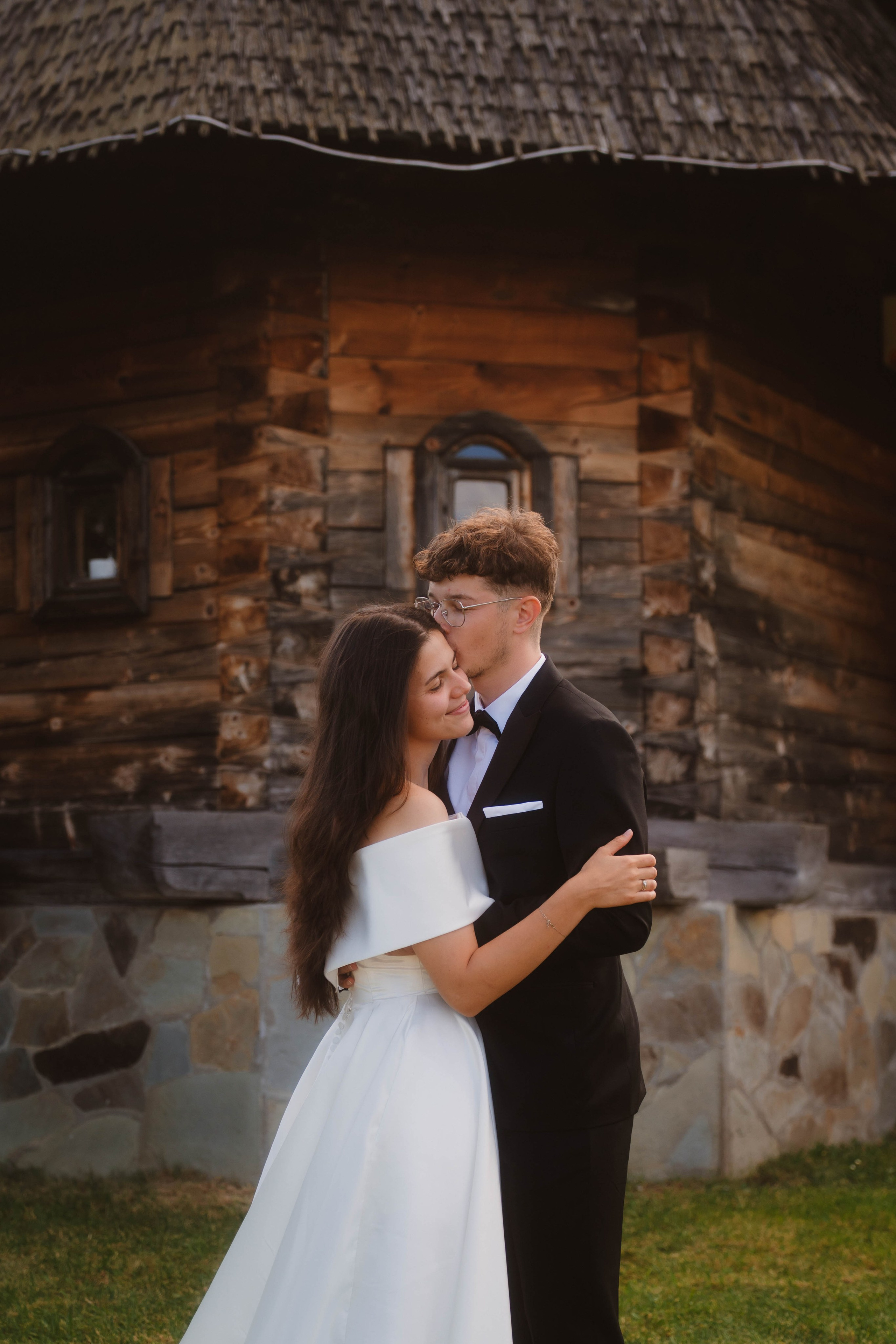 Trash the dress- Ana & Geo. LUMEO by Theodora Moiceanu