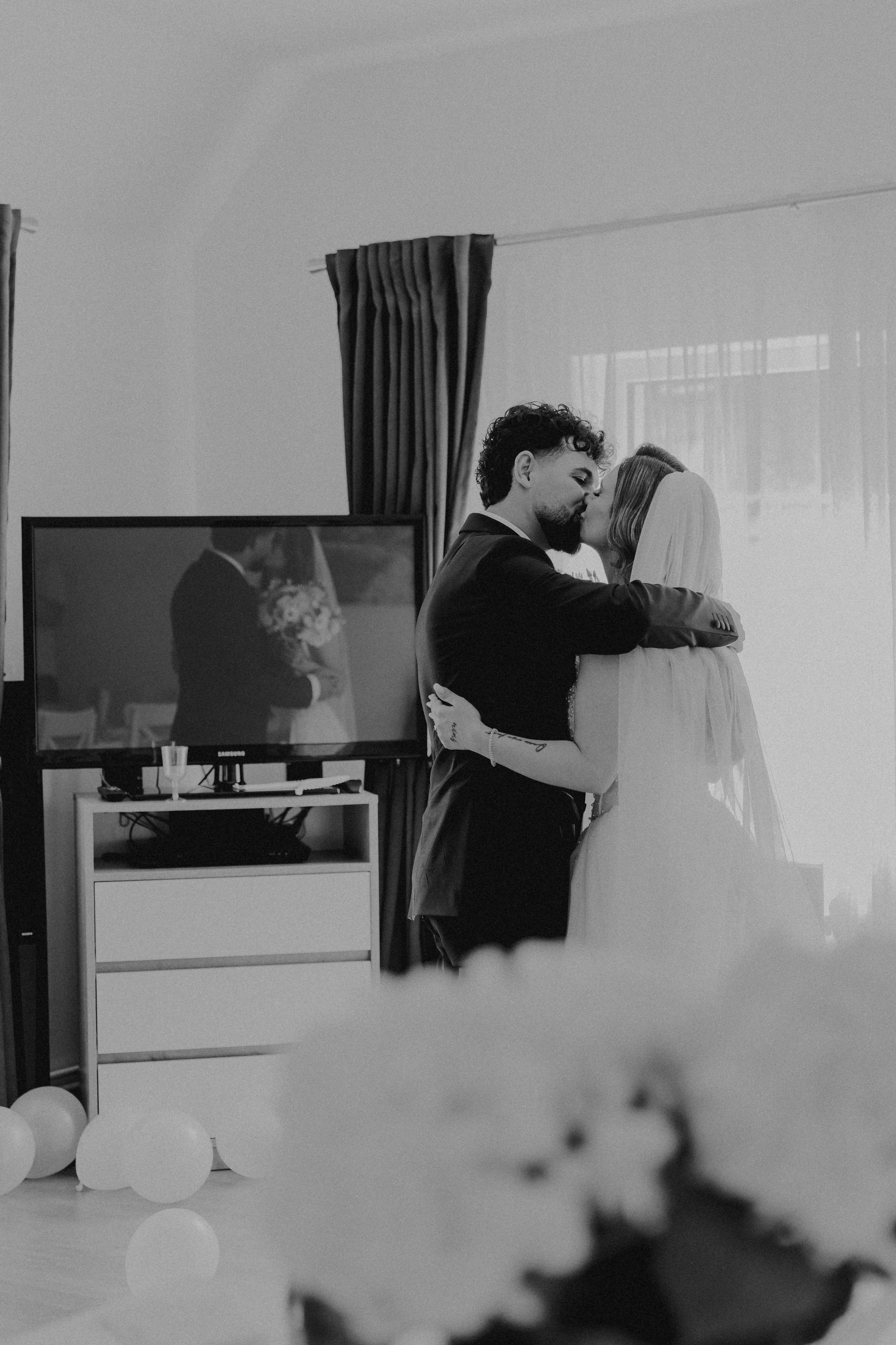 Alexandra & Gabriel. LUMEO by Theodora Moiceanu