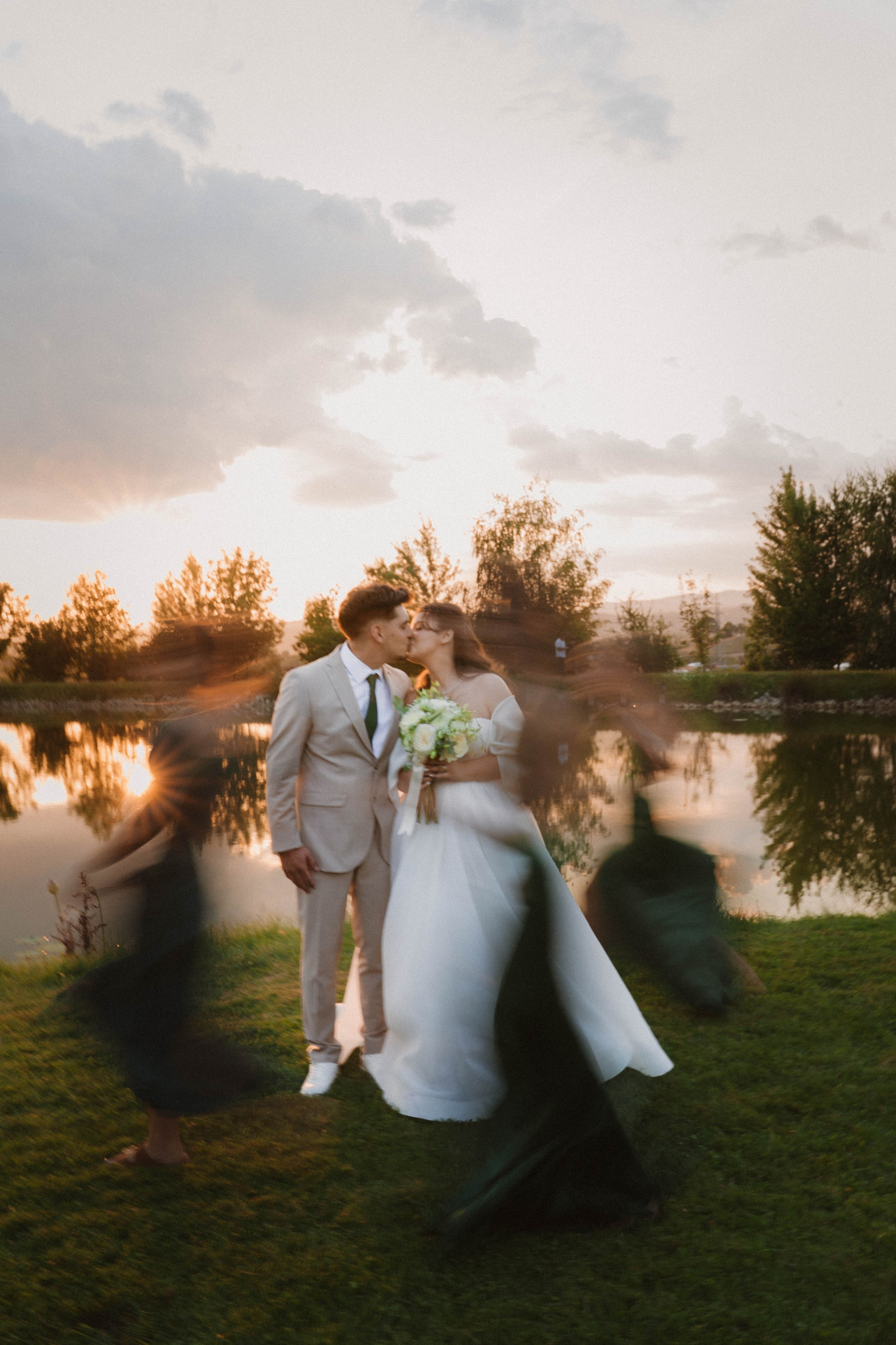 Carmina & Andi. LUMEO by Theodora Moiceanu