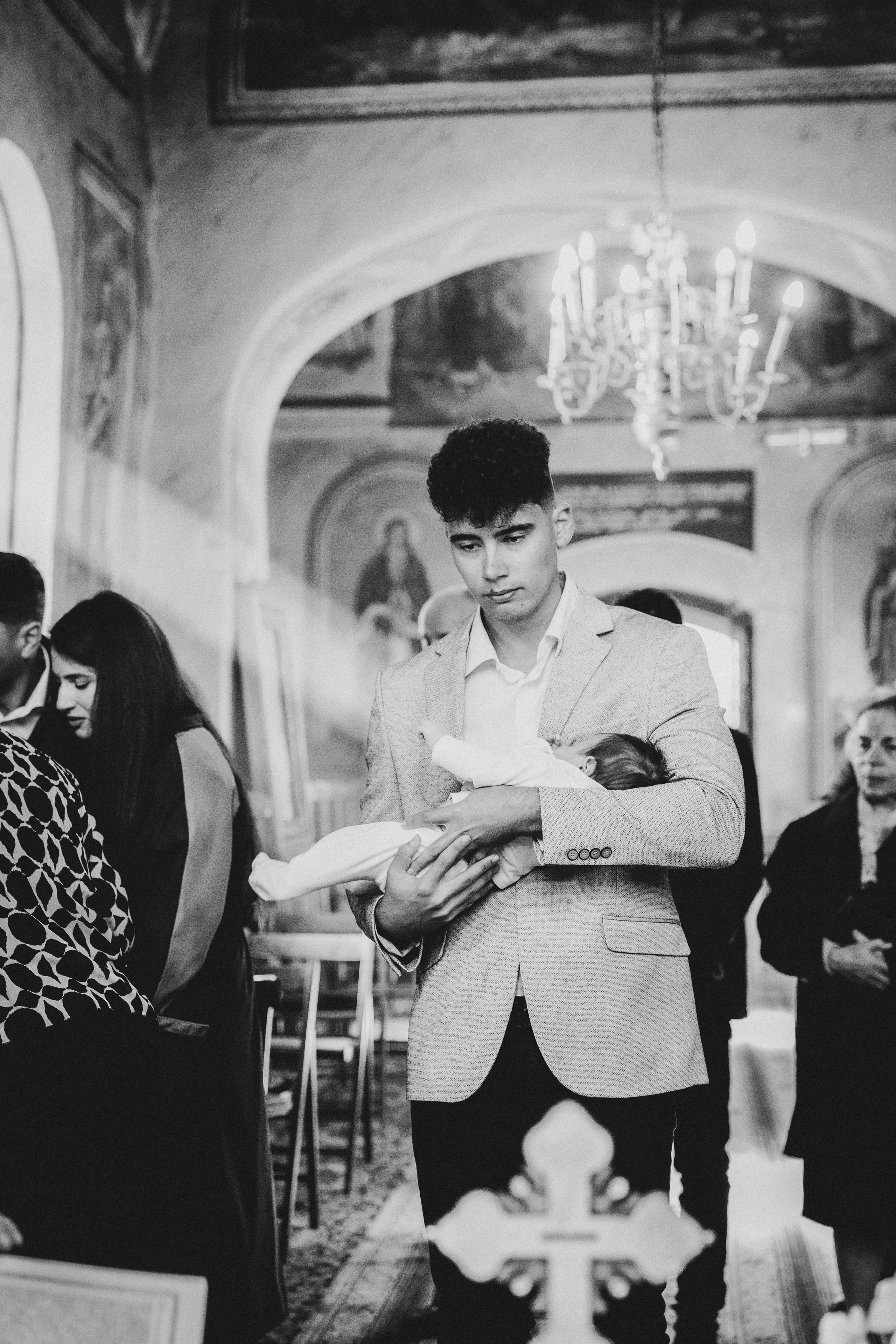 Ioachim. LUMEO by Theodora Moiceanu
