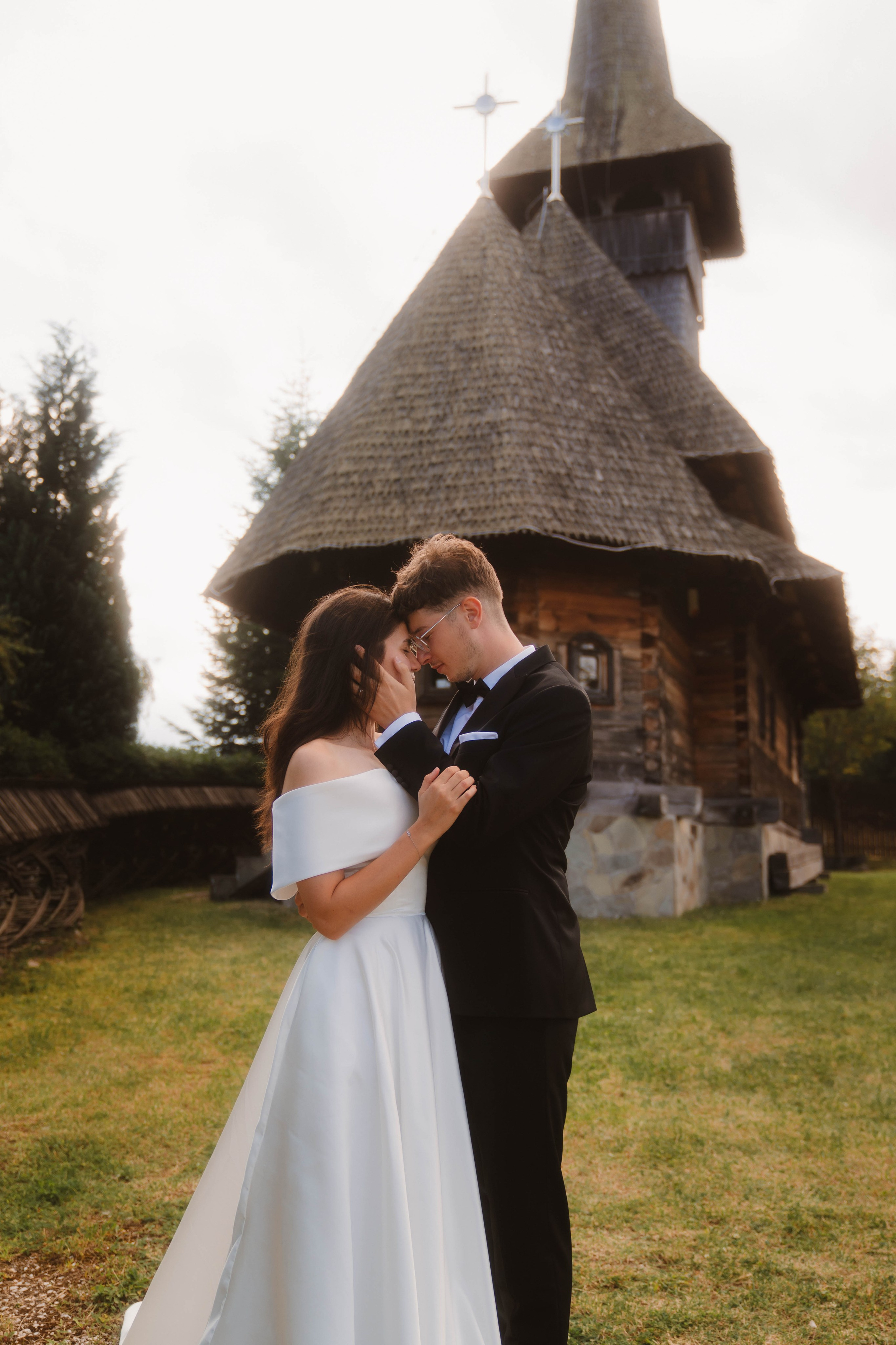 Trash the dress- Ana & Geo. LUMEO by Theodora Moiceanu