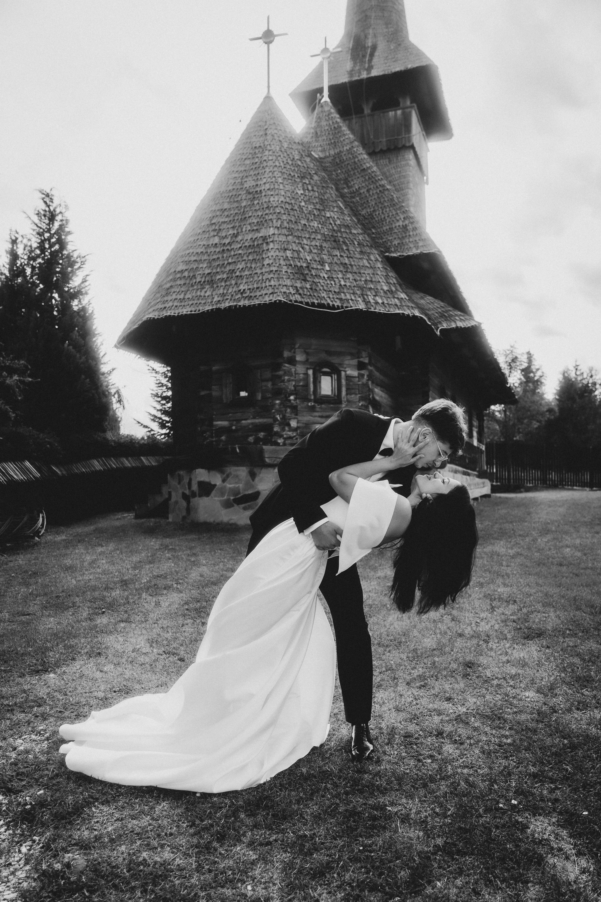 Trash the dress- Ana & Geo. LUMEO by Theodora Moiceanu