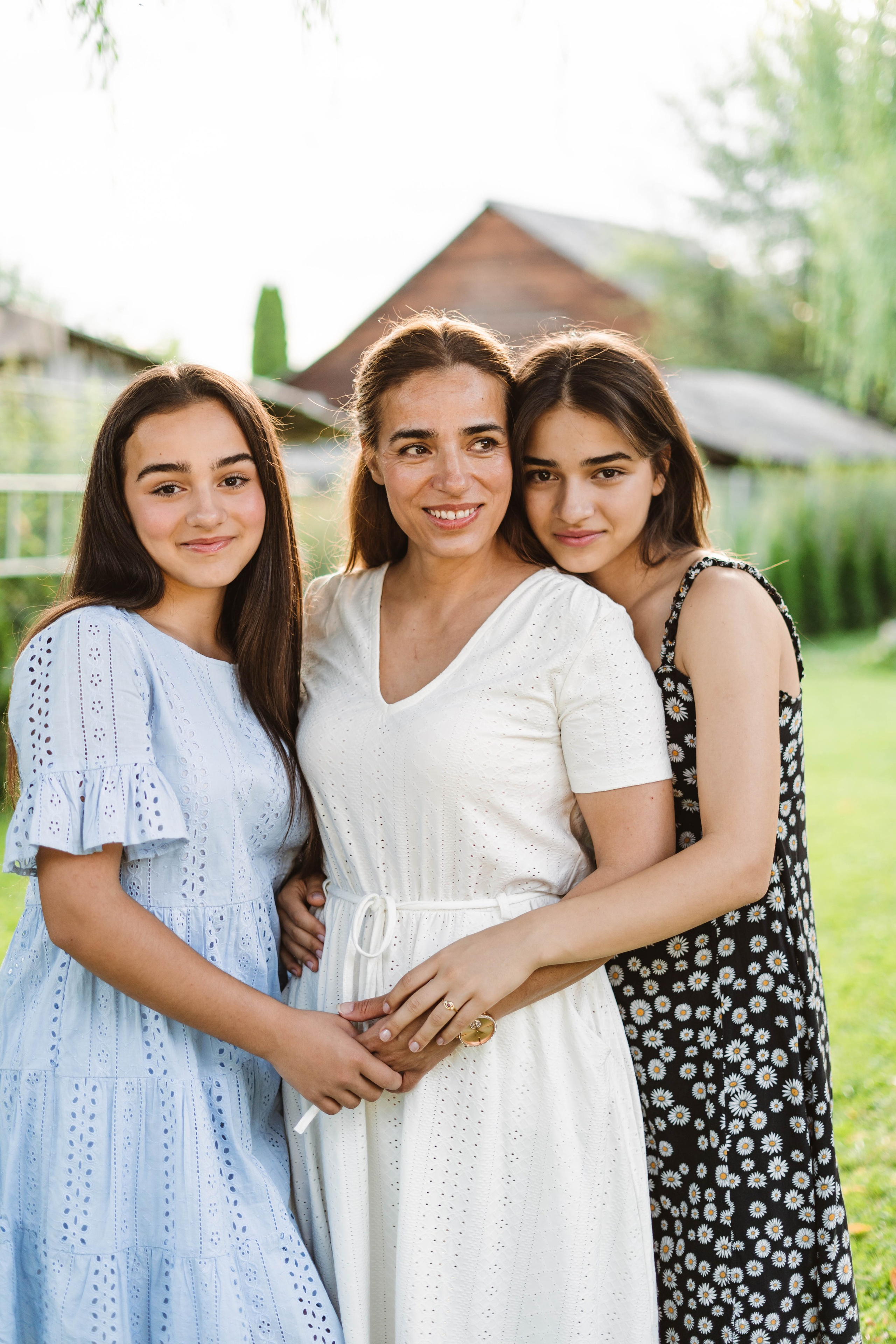 Familia Bodea. LUMEO by Theodora Moiceanu