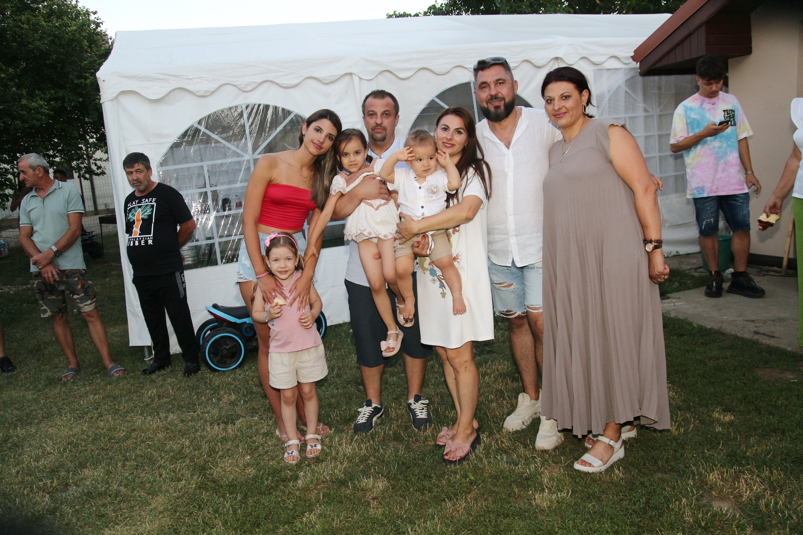 BYZO MEDIA. PETRU BYZO - family and children photographer in ROMANIA