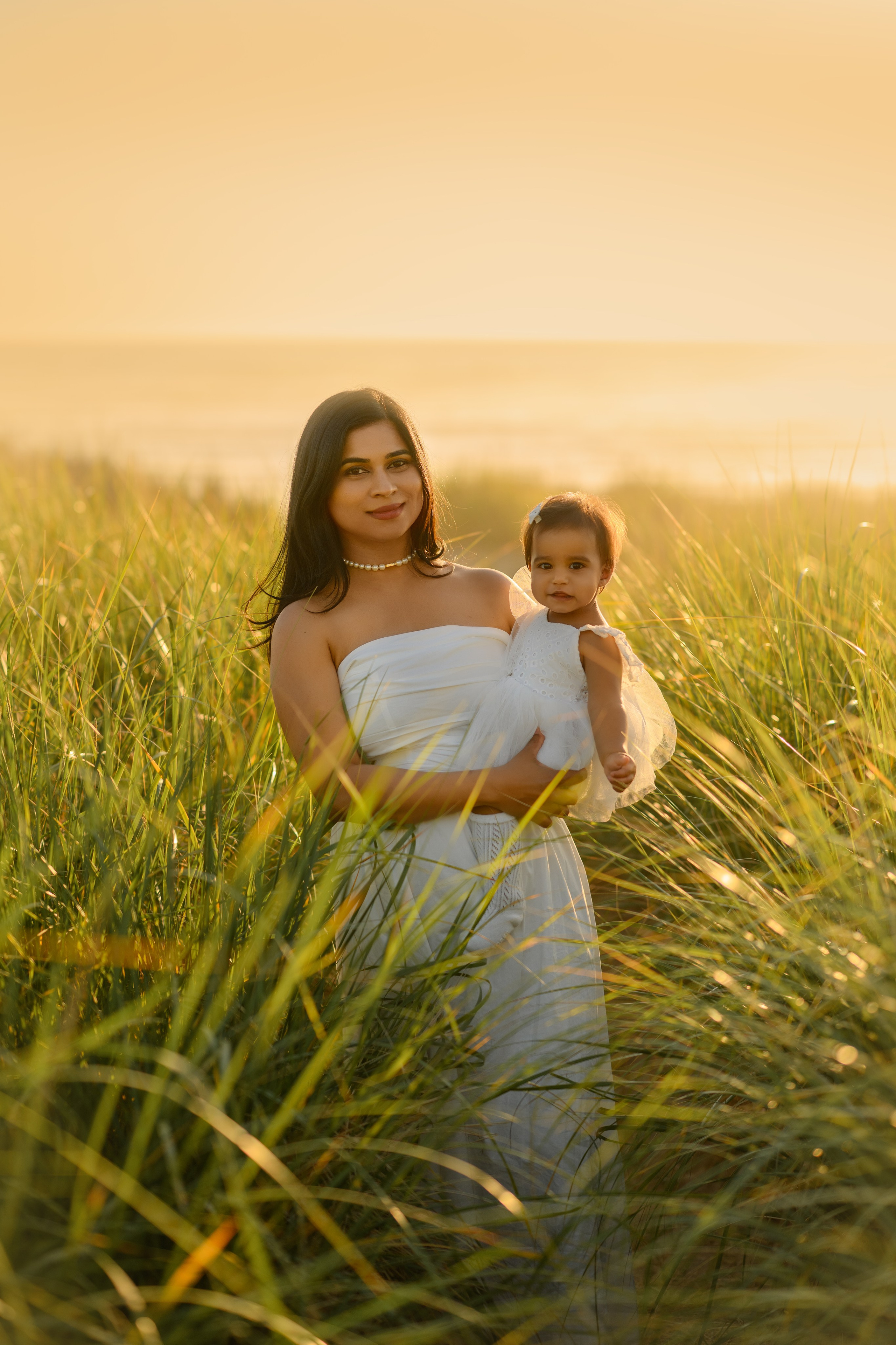 Praveena’s family. Wedding & family photography in Seattle area. Helen Michelle photographer
