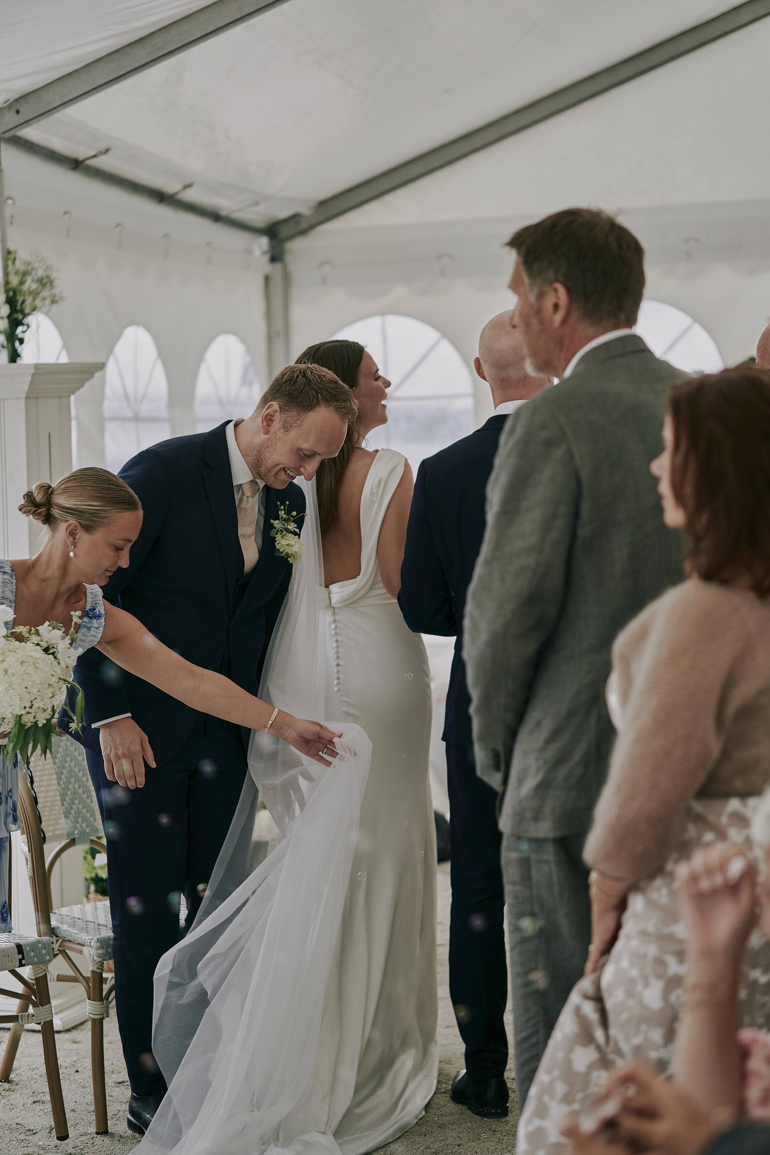 Fotografering bryllup. Bryllupsfotograf Oslo. Bryllupsfotograf i Oslo. André Korsak – candid og dokumentarisk fotograf