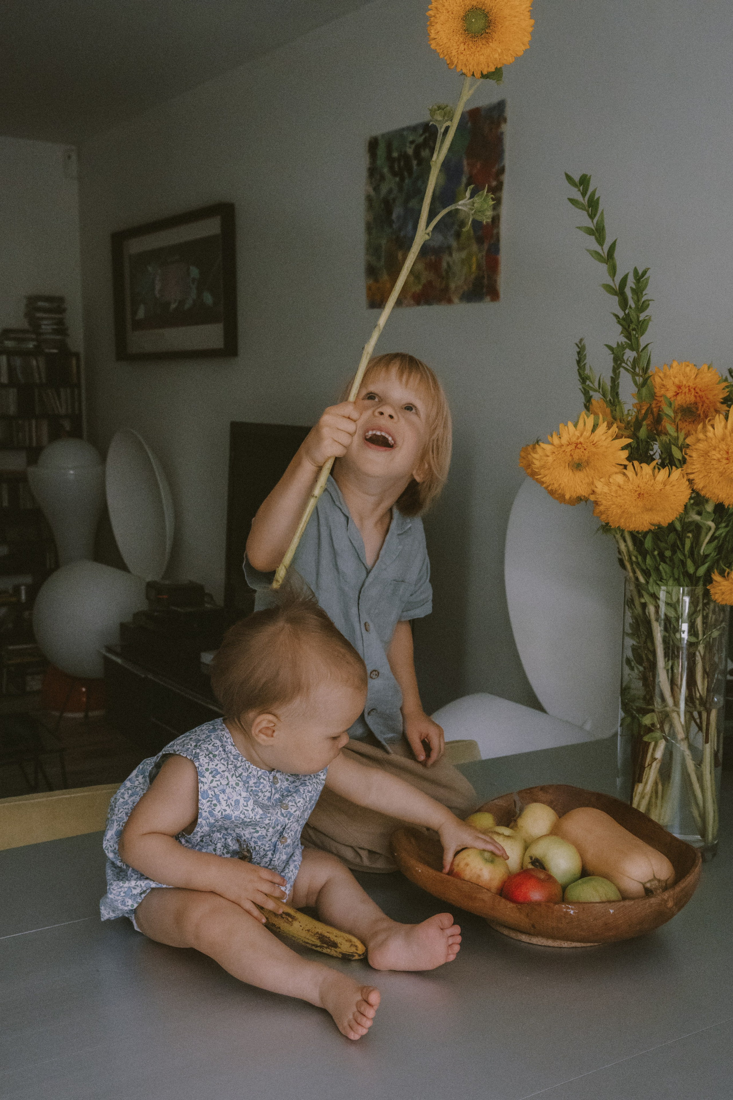 Family At Home Photoshoot in Paris | Natural Lifestyle Photography. Paris Wedding Photographer