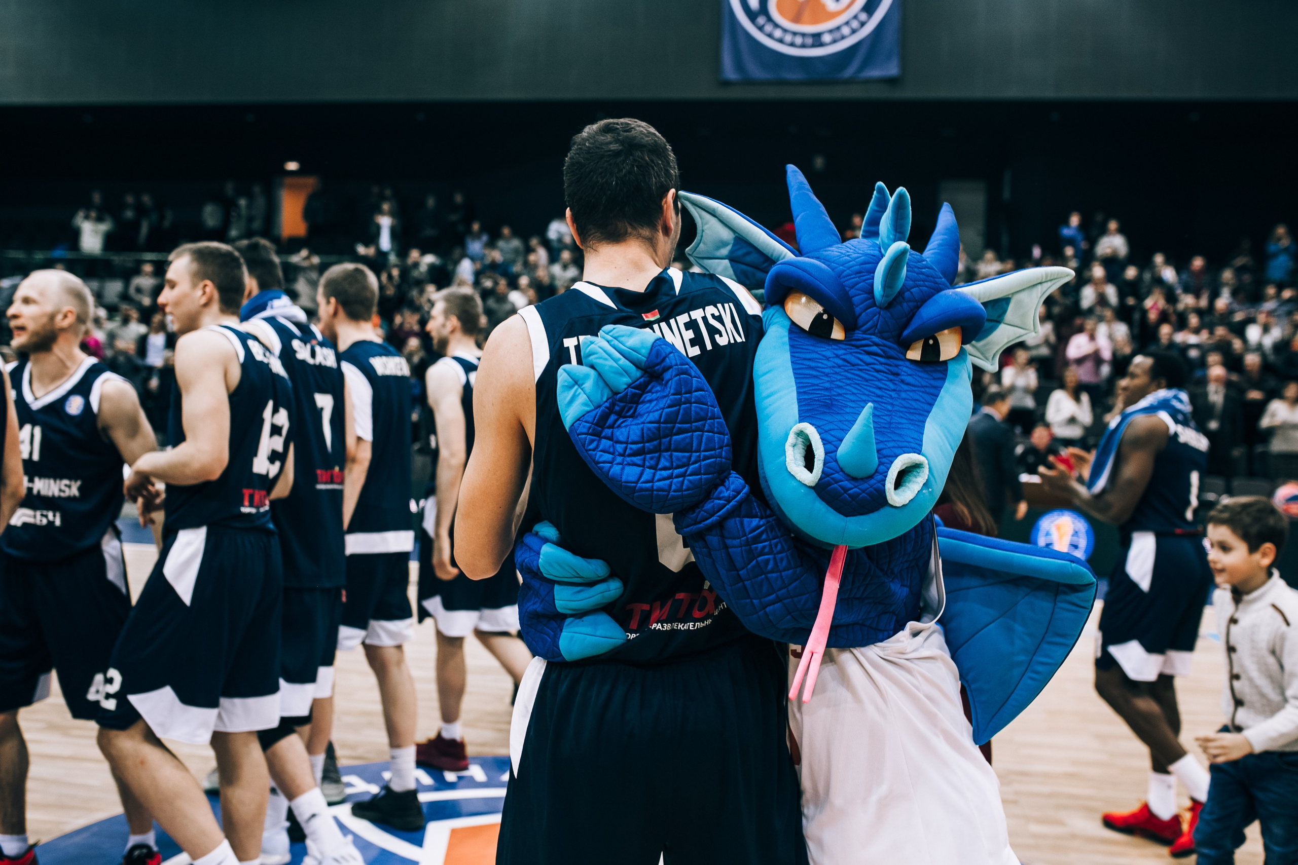 Basketball game Tsmoki-Minsk — Lokomotiv. Destination Wedding photographer Italy, France, Germany, Spain, Poland Oleg Zaicev