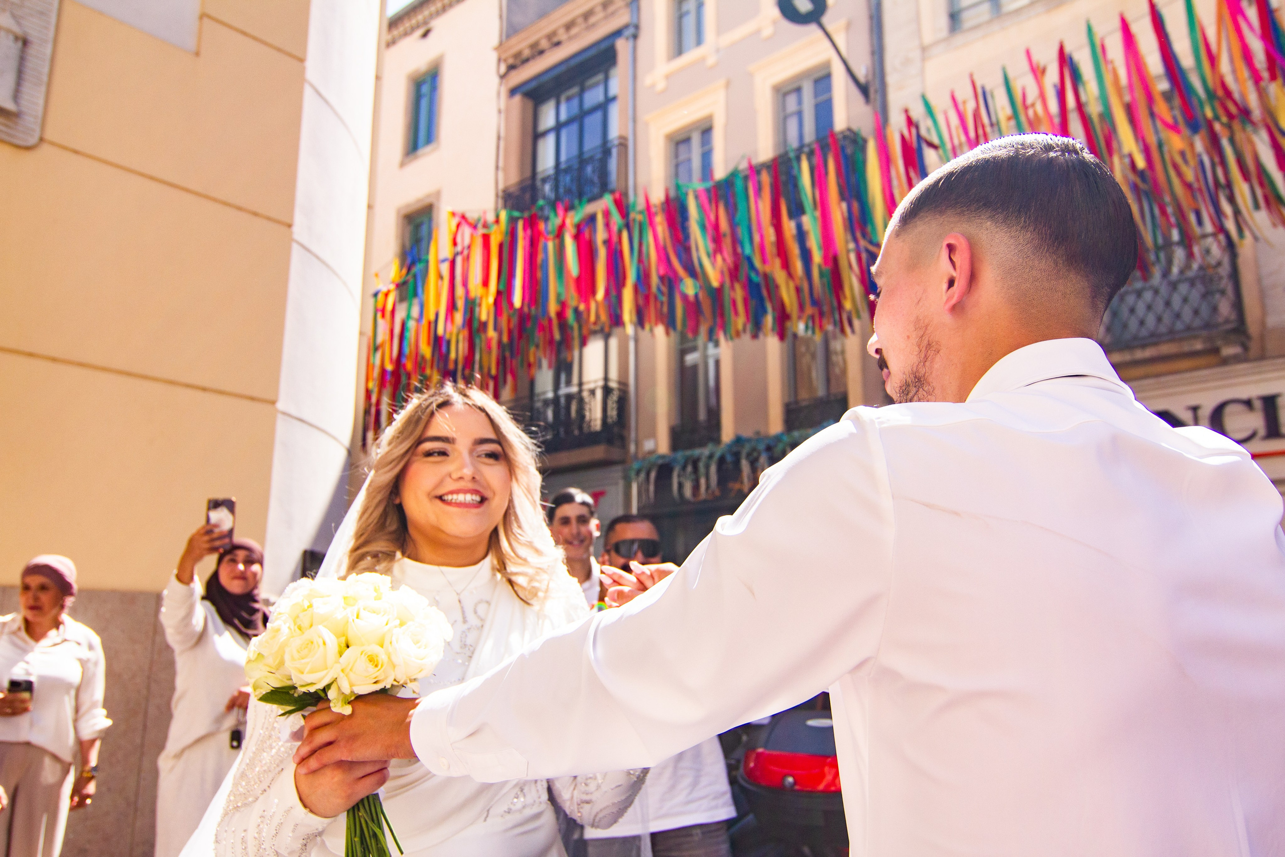 Yassine et Sahra. Studio photo « Partage ton bonheur » – Photographe famille près de Châtellerault, Poitiers et Tours