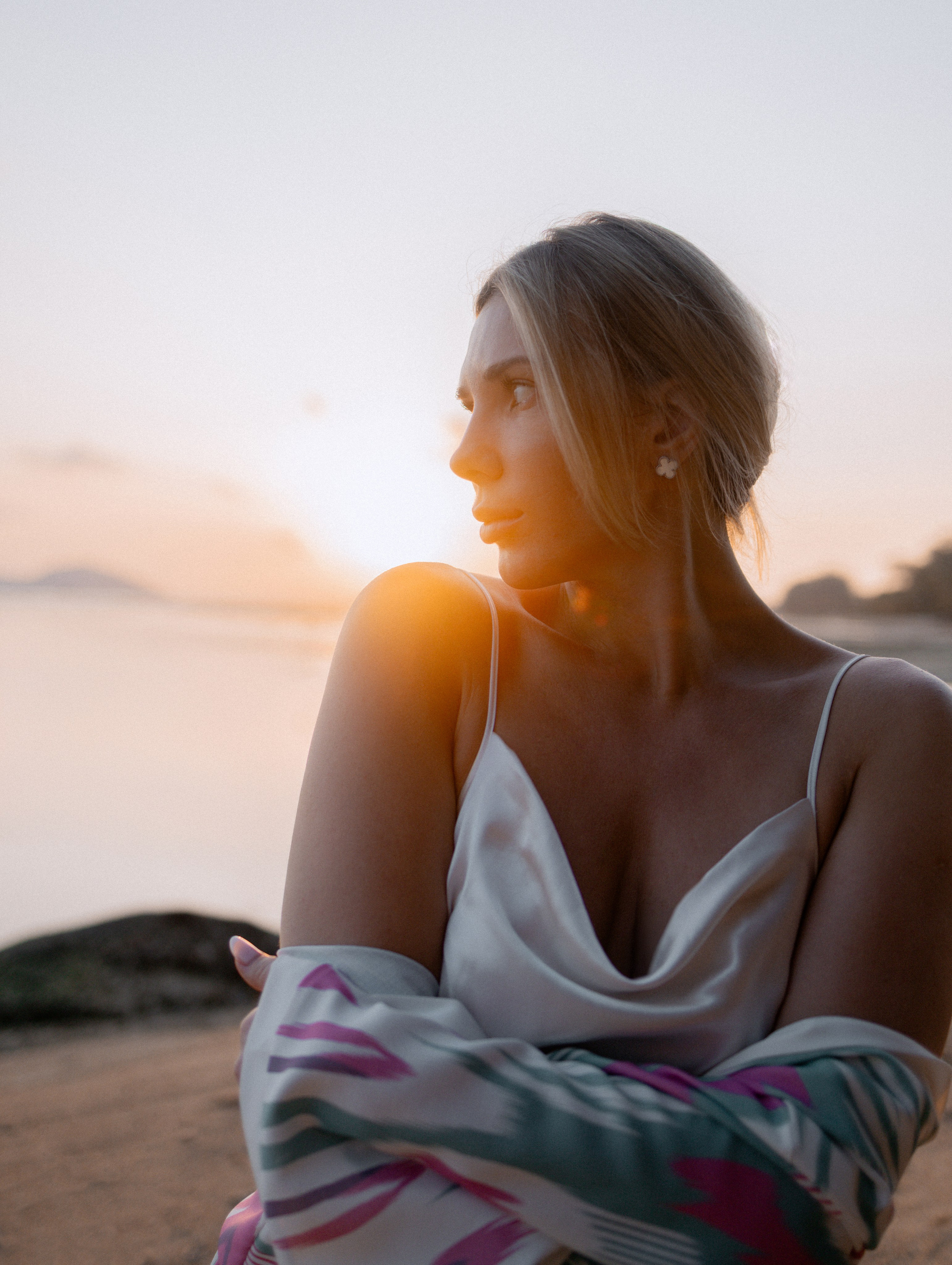 INDIVIDUAL WOMEN'S PHOTO SHOOT. Photographer on Koh Samui