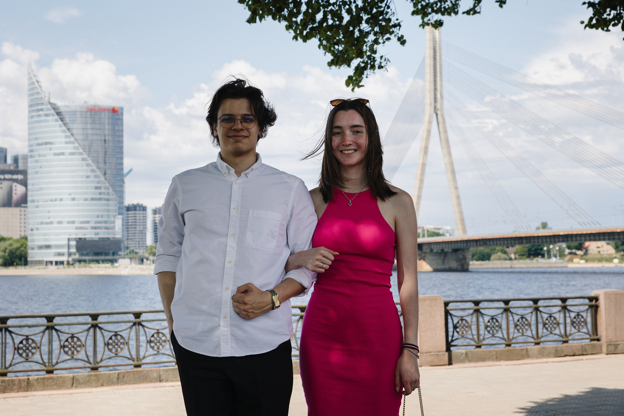 Летняя фотосессия лавстори в Вецриге, Латвия. Евгений Тимофеев | Свадебный и контент-фотограф и видеограф в Риге