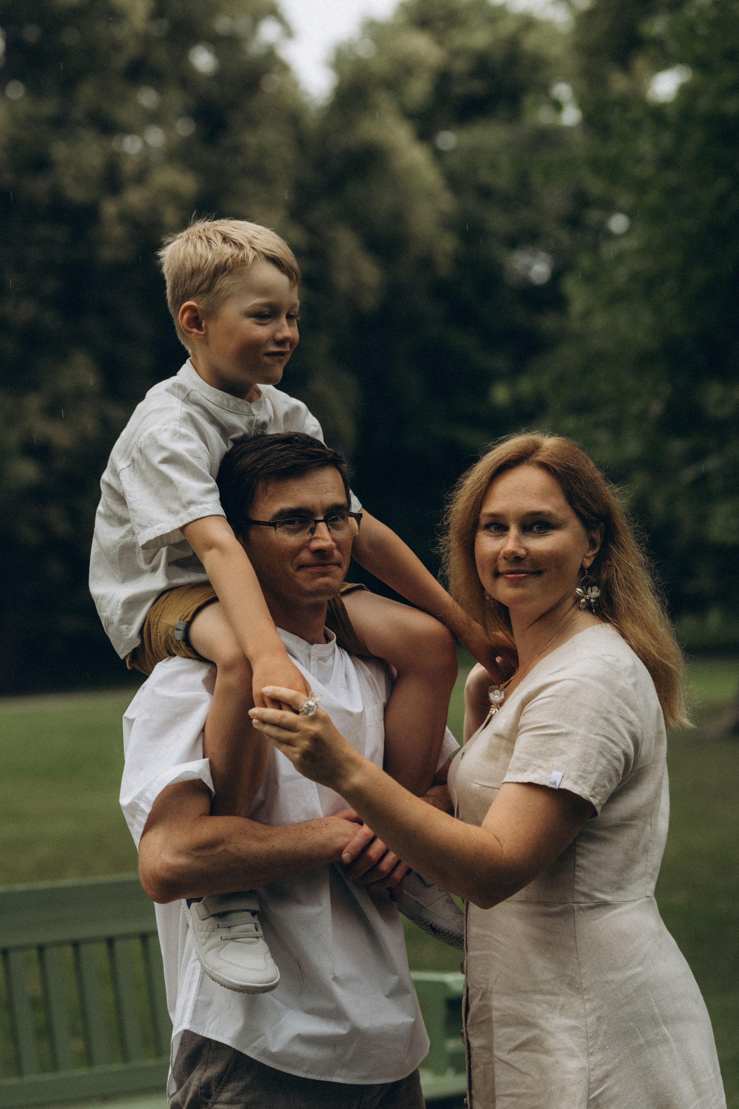 Kaivopuisto. Wedding and potrait photographer in Helsinki Vickan O