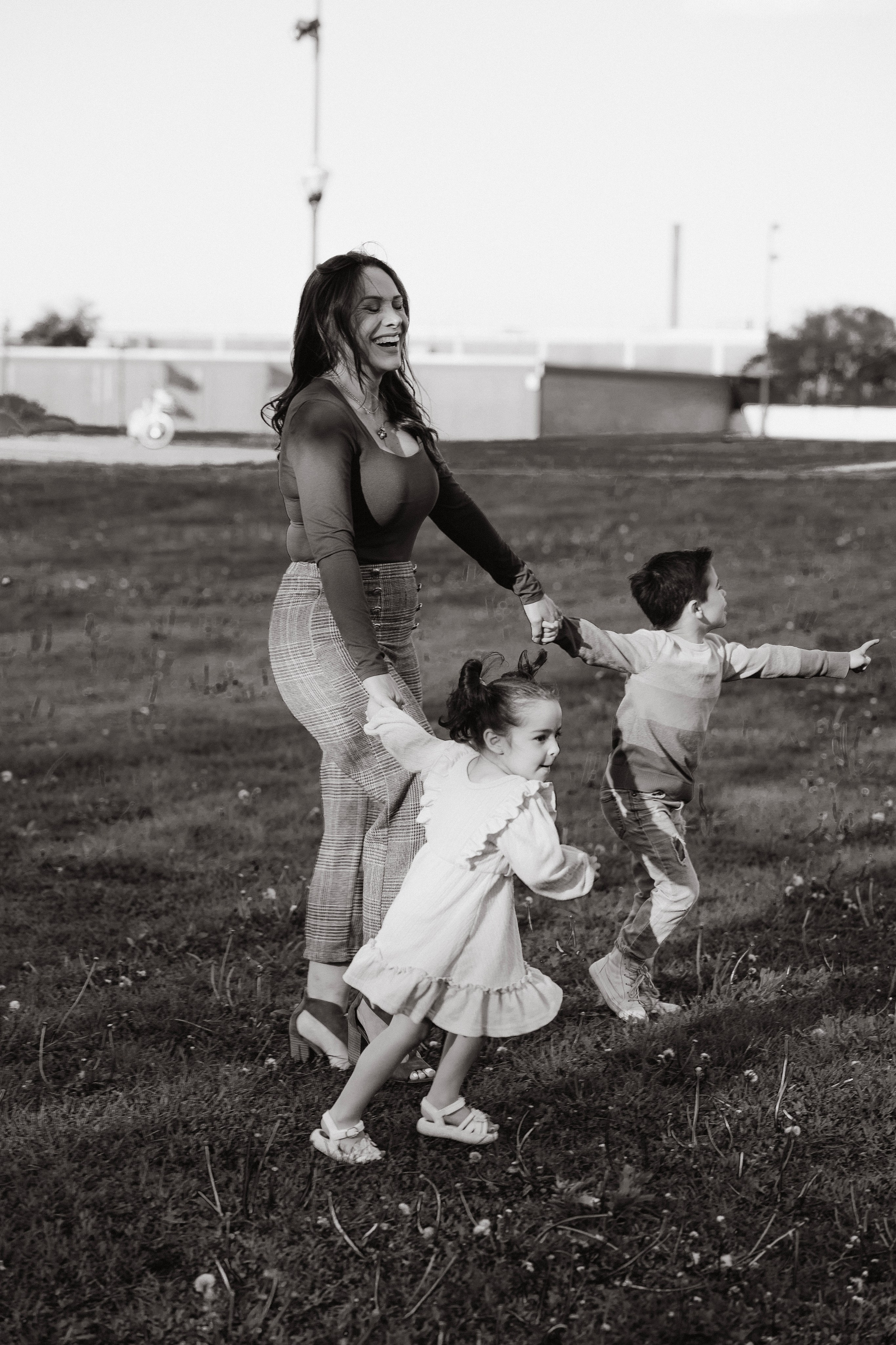 J. Family. Emotional Couples, Proposal, Motherhood & Family Photography in Chicago — Such a Photo