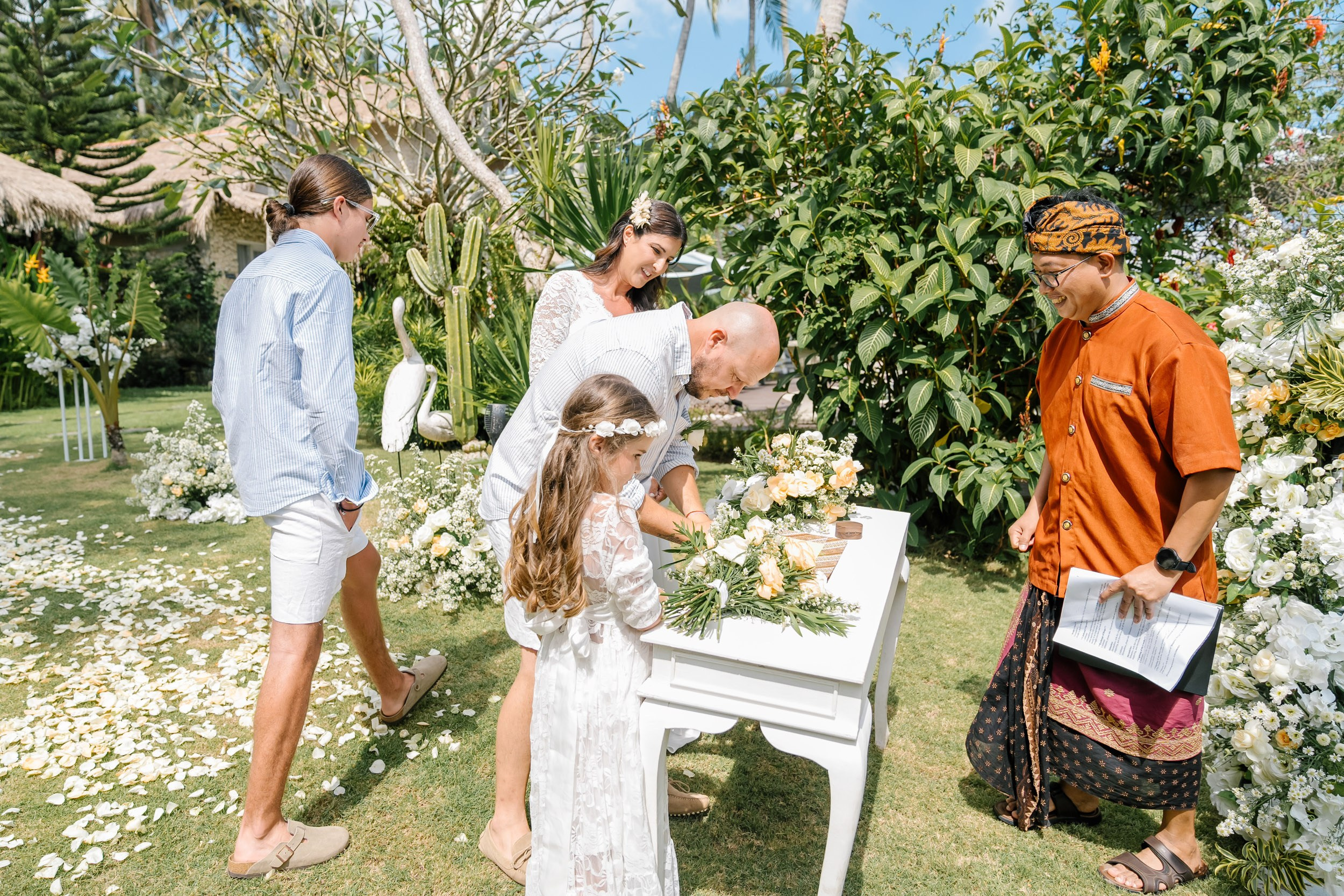 Sebastian & Alessandrina. Female Photographer in Bali