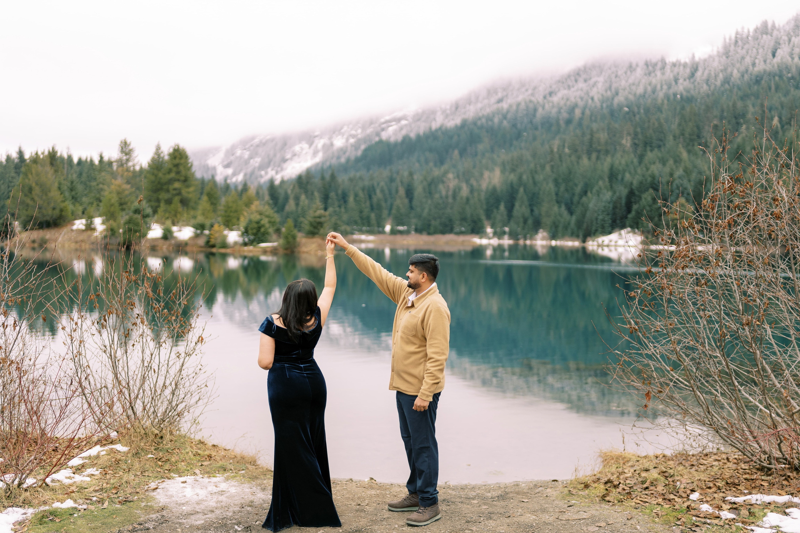 Engagement photoshoot. Date & TJ. Gold Creek Pond. December 2024. EVAN ARISTOV WEDDING PHOTOGRAPHY — Seattle Wedding Photographer