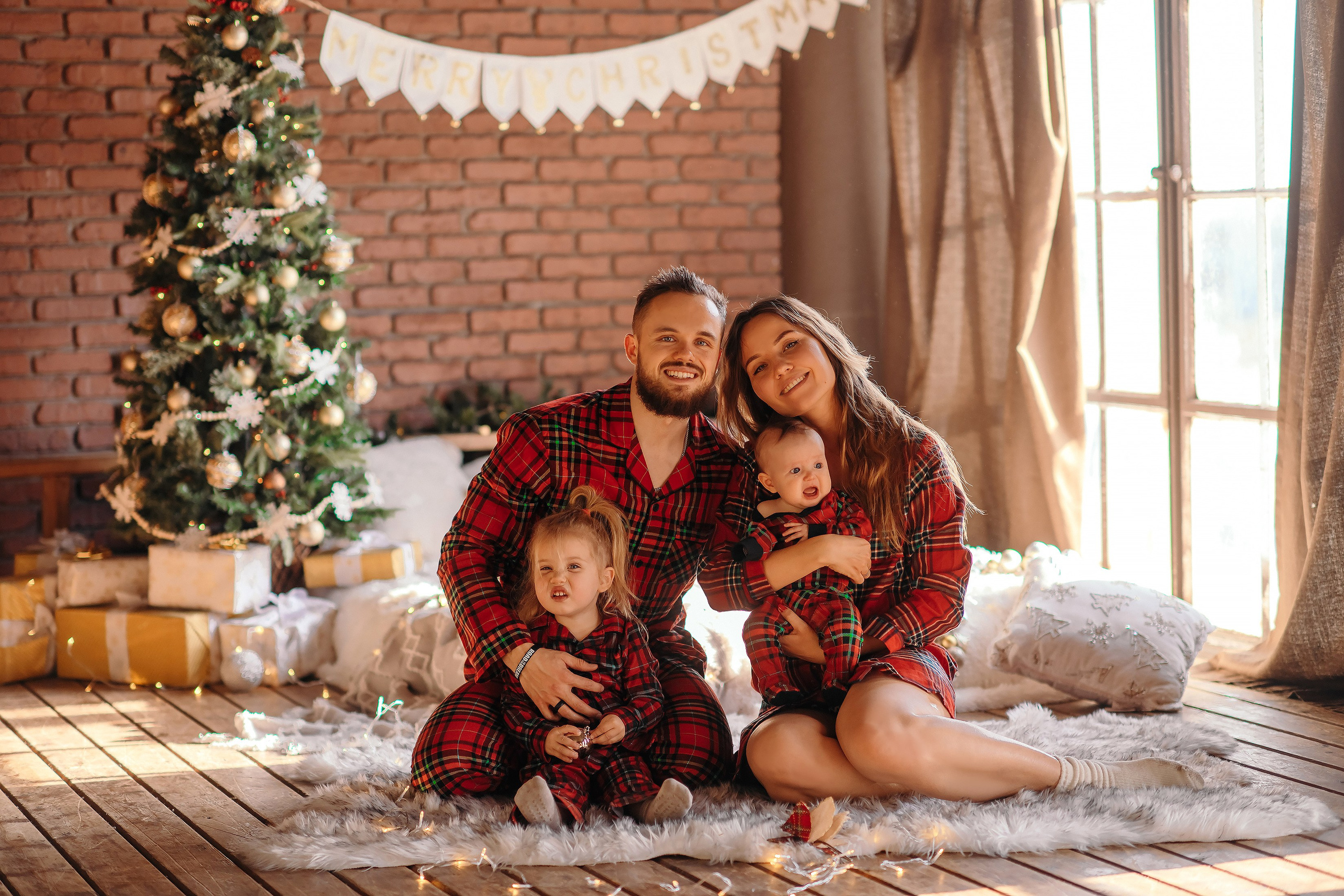 Happy. Wedding, maternity and family photographer in Charlotte Tasha Minn