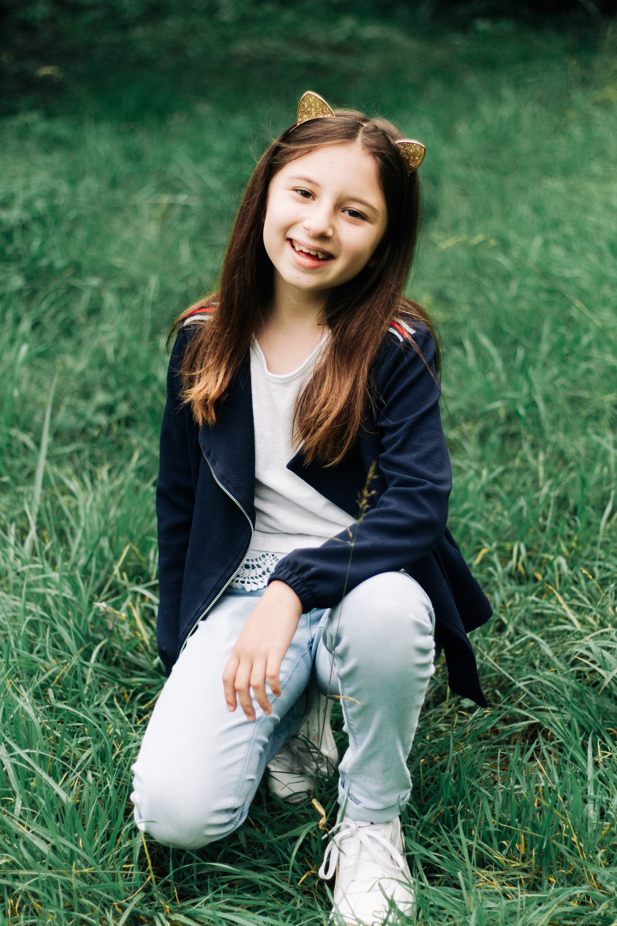 Johanna et sa petite soeur. Photographe professionnelle à Poitiers, Tours et Châtellerault | Studio photo entre Poitiers et Tours – portraits, familles, entreprises, ma