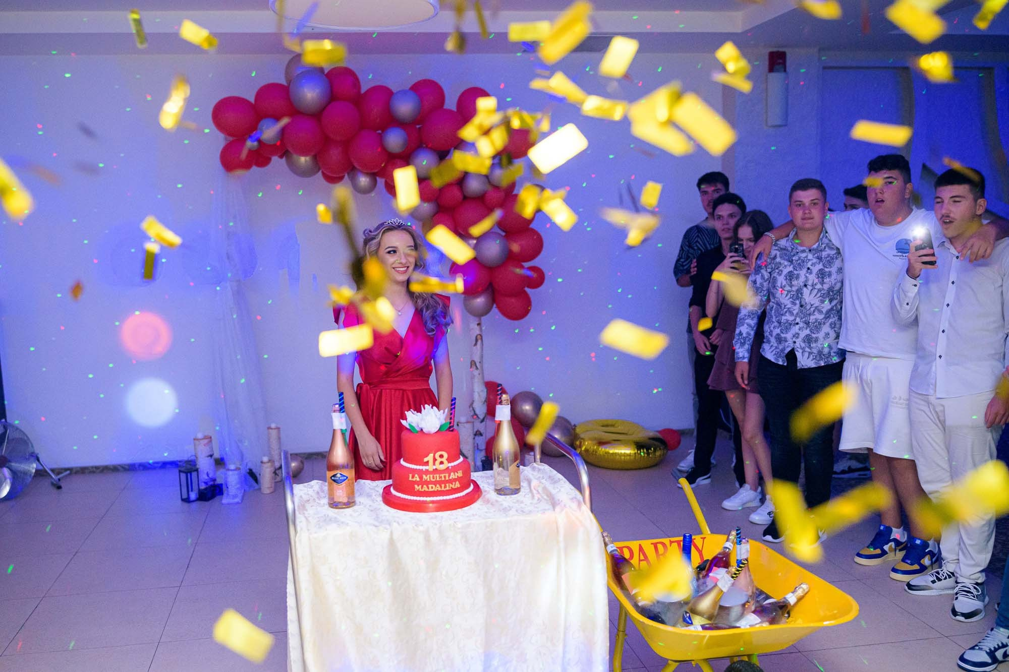 MAJORAT MADALINA. Fotograf evenimente in Arges — Mihai Nitoiu