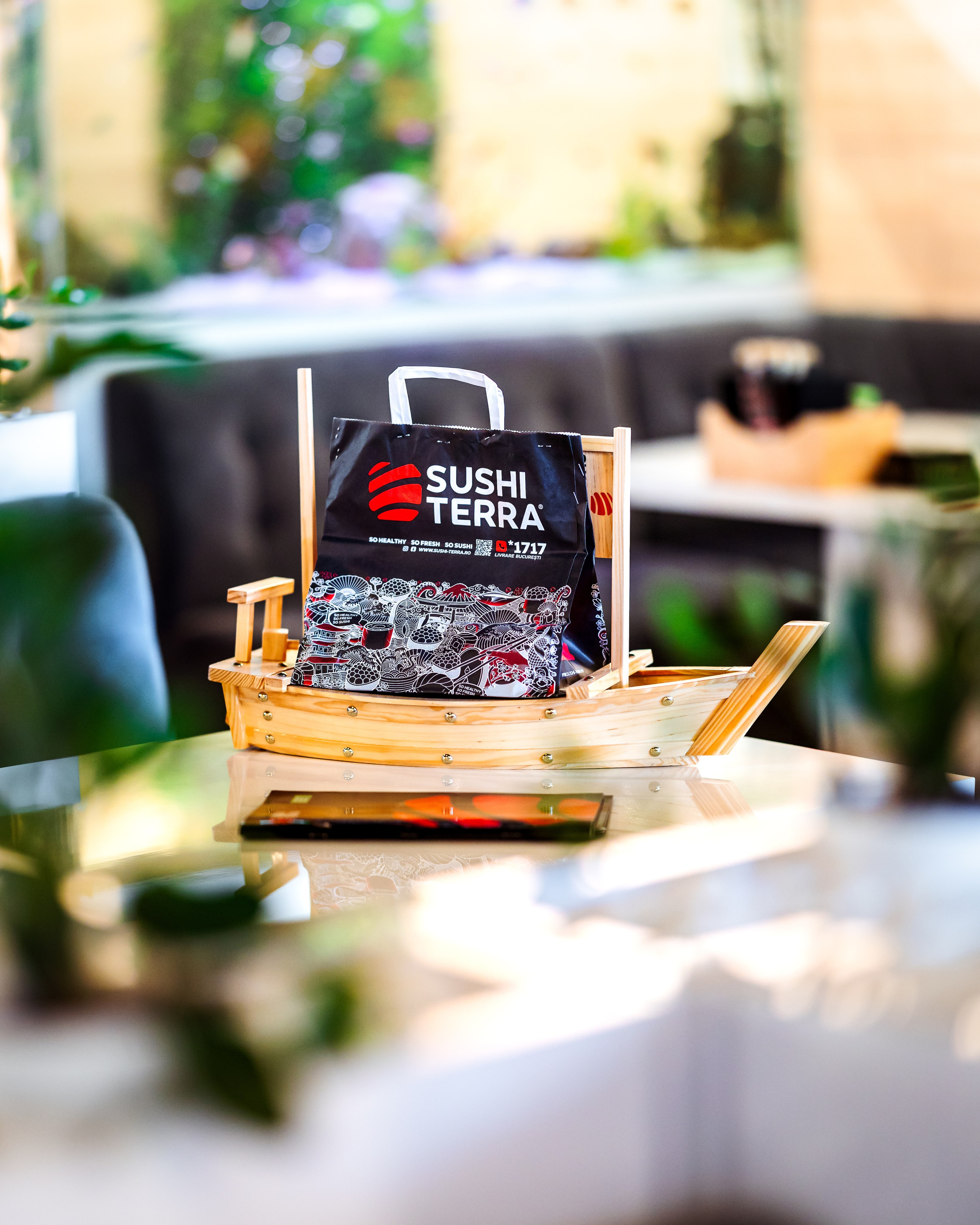 Sushi Terra. Marius Ciocan