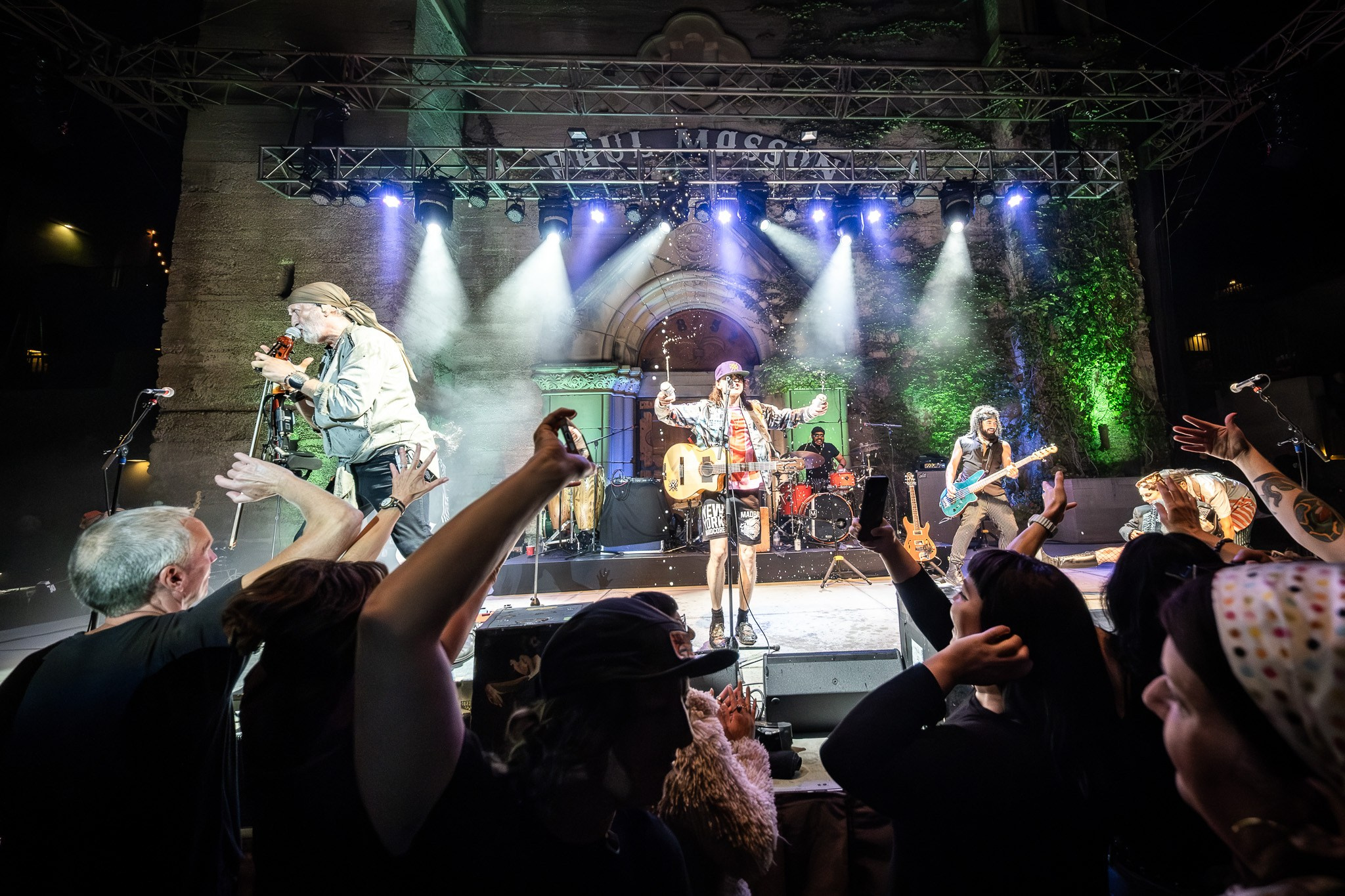 GOGOL BORDELLO / SARATOGA / CA. Reportage concert portrait photography in the San Francisco Bay Area