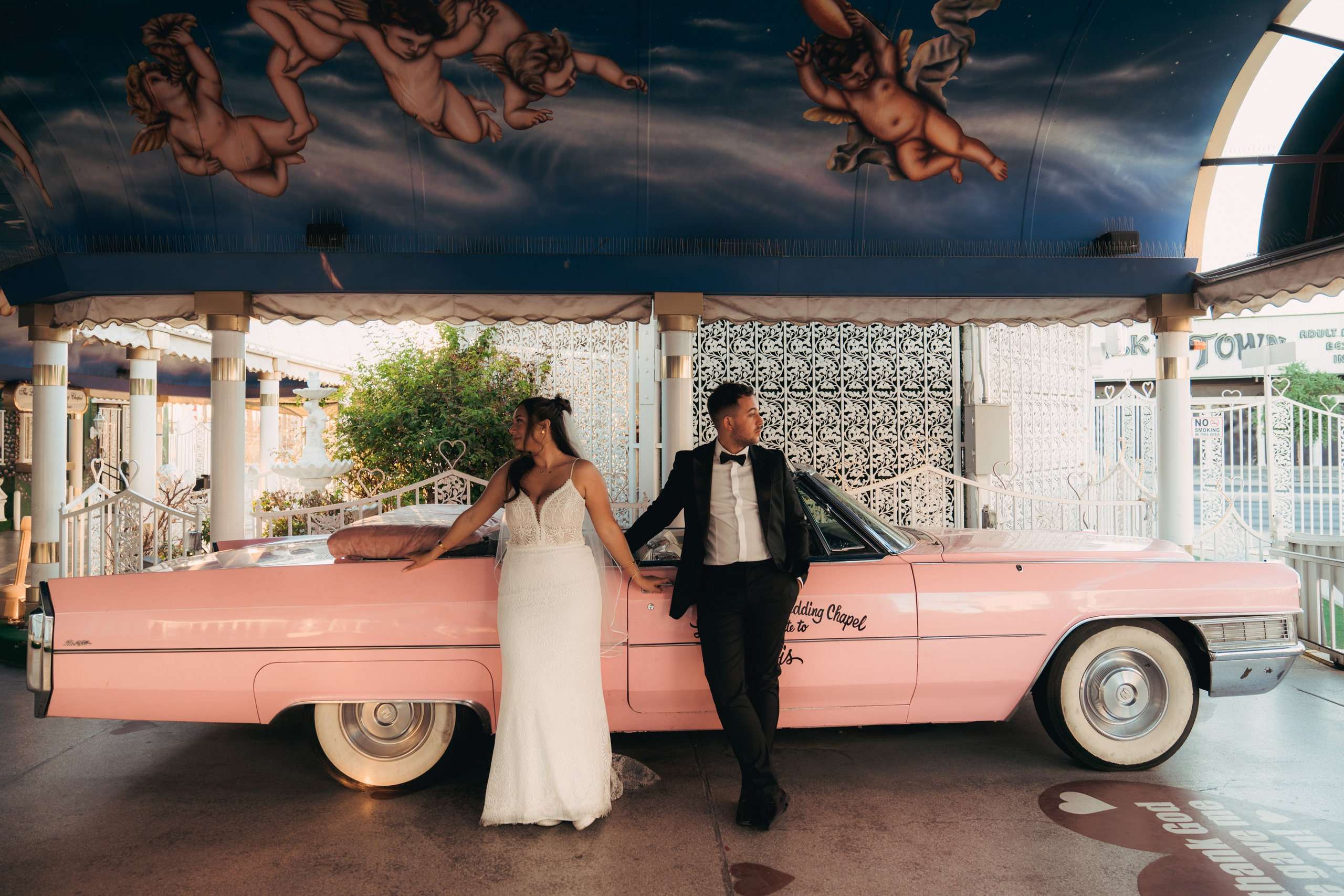 Georgia&Kyran. Wedding & elopement photographer Viktoriya Kravtsov. Las Vegas