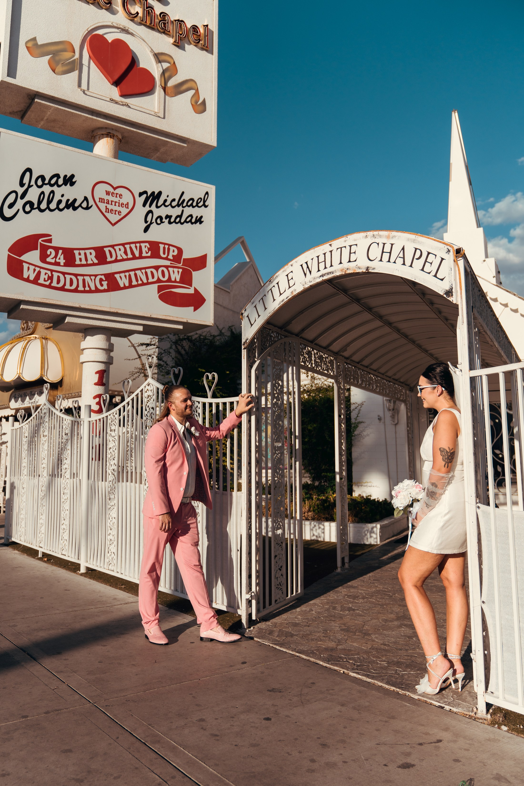 Joey&Afton. Wedding & elopement photographer Viktoriya Kravtsov. Las Vegas