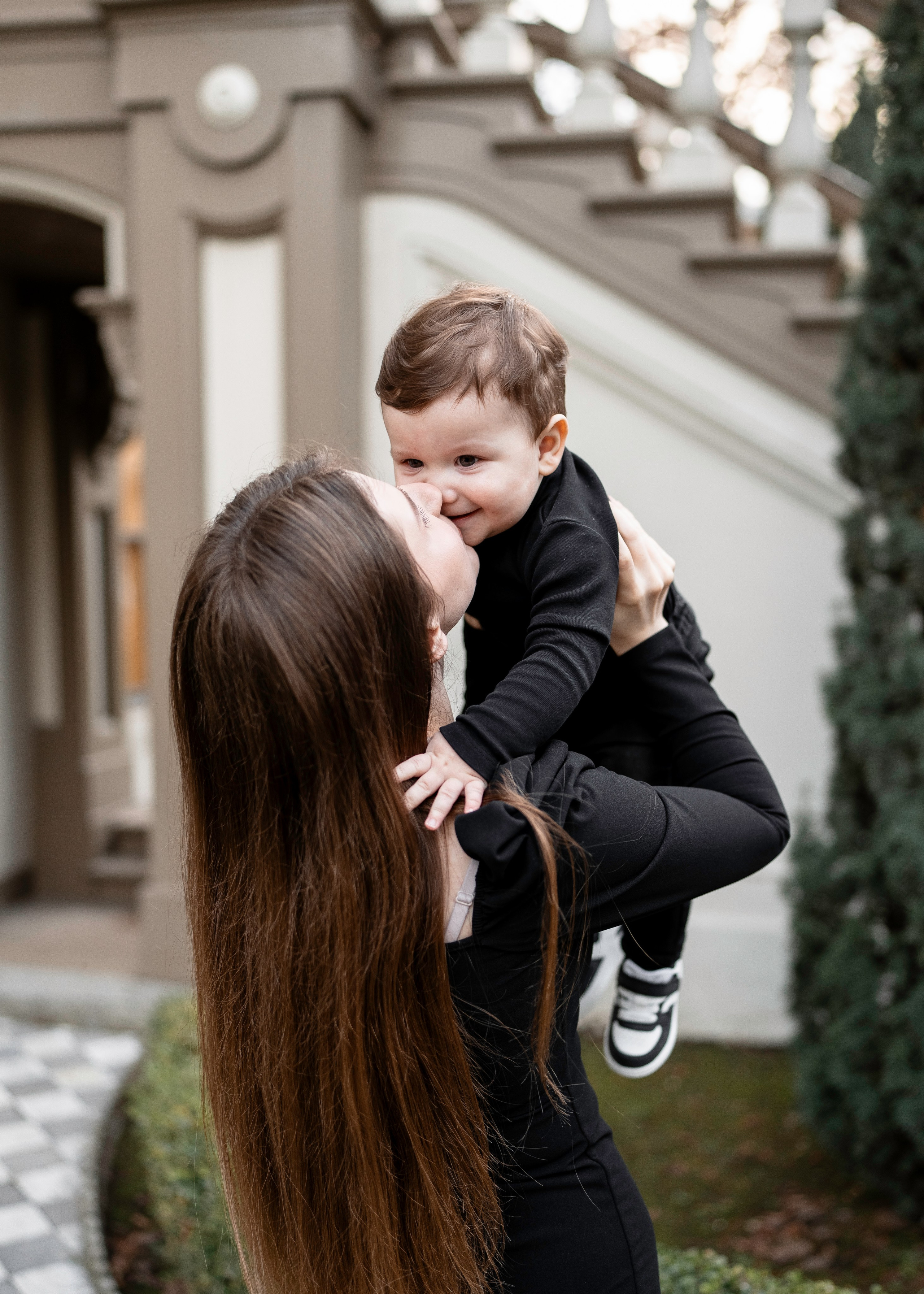 Artem, Nadia & Elisha. Family photographer in Sacramento | Sofia Pavenko
