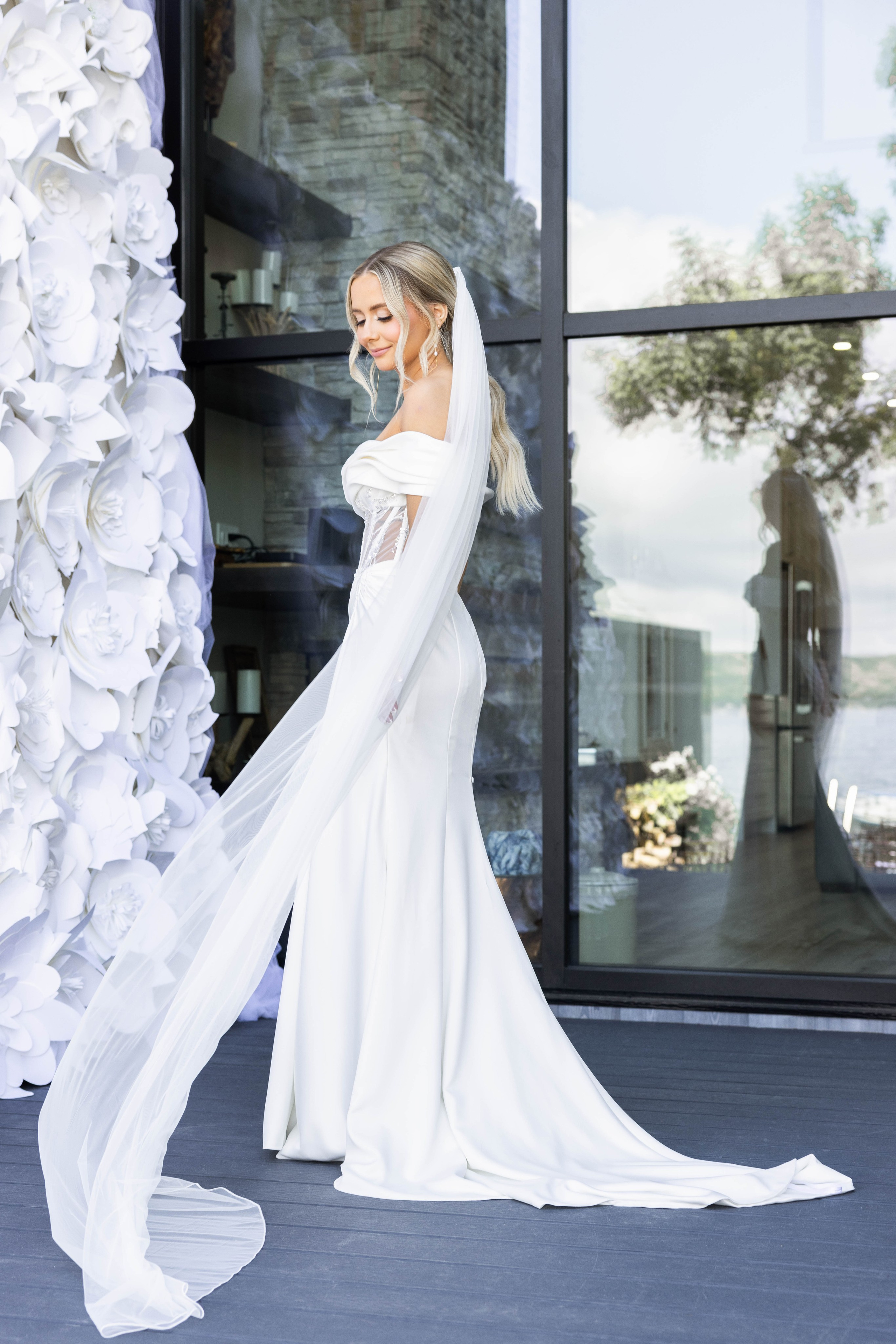 Beautiful Lakeside Wedding Photography. Wedding photography and videography in Regina, Saskatchewan