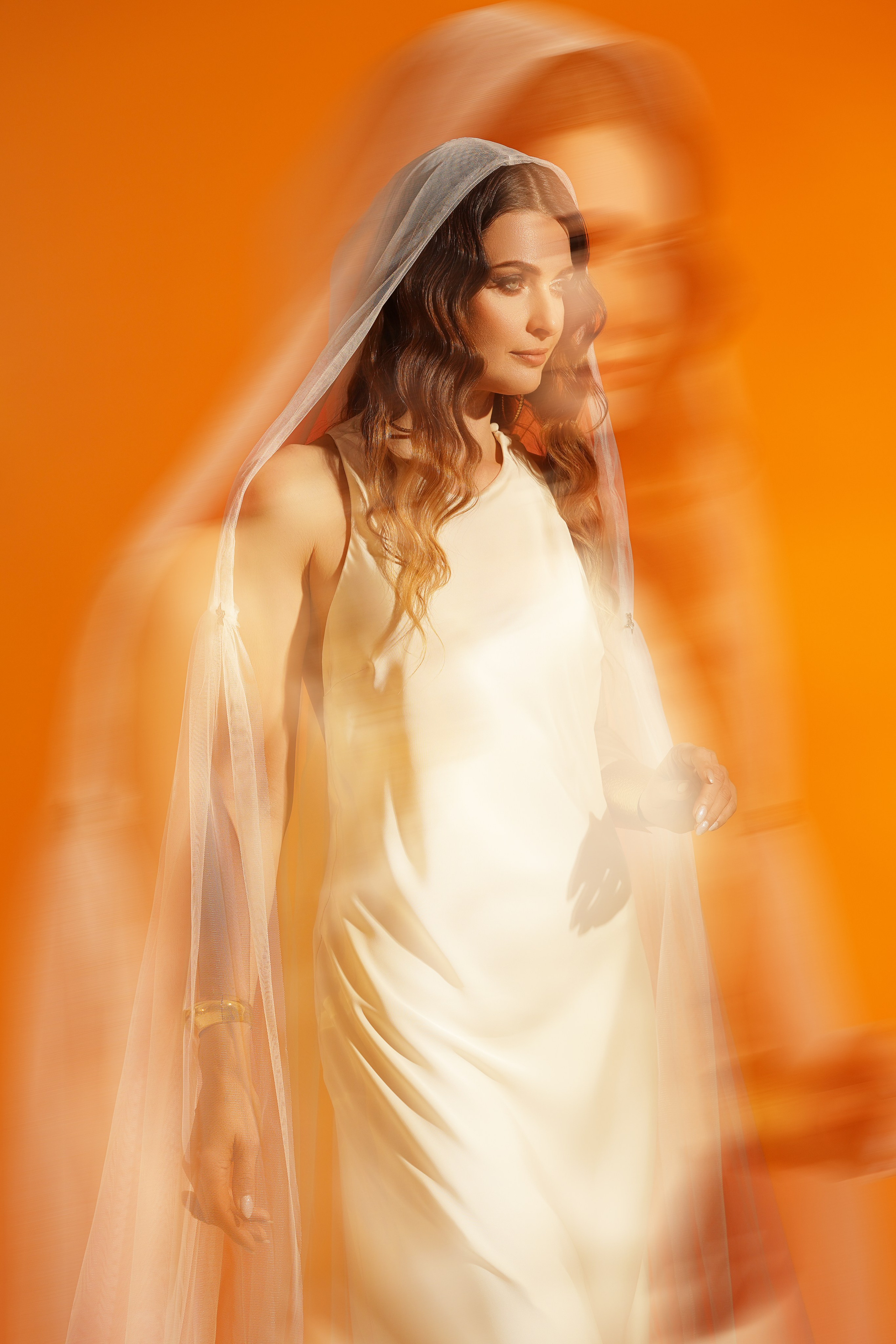 Фотосессия в Токио в стиле фильма «Дюна» — атмосферные студийные кадры. Фотограф в Токио Япония